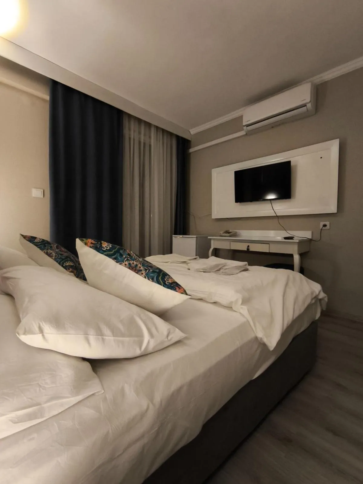 Bed in Akman City Hotel