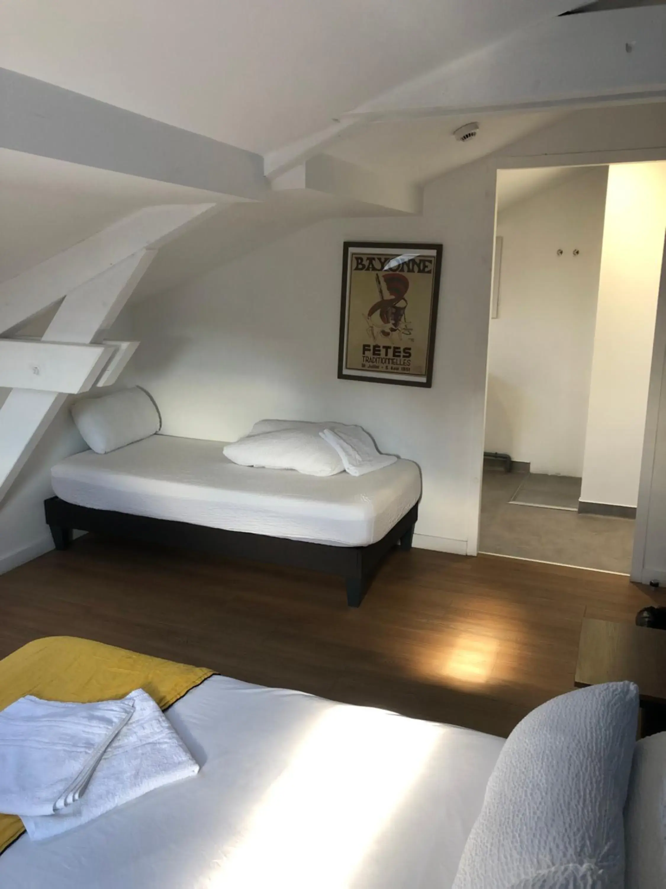 Twin Room in Hostel20 Bayonne Twin Room in Hostel20 Bayonne