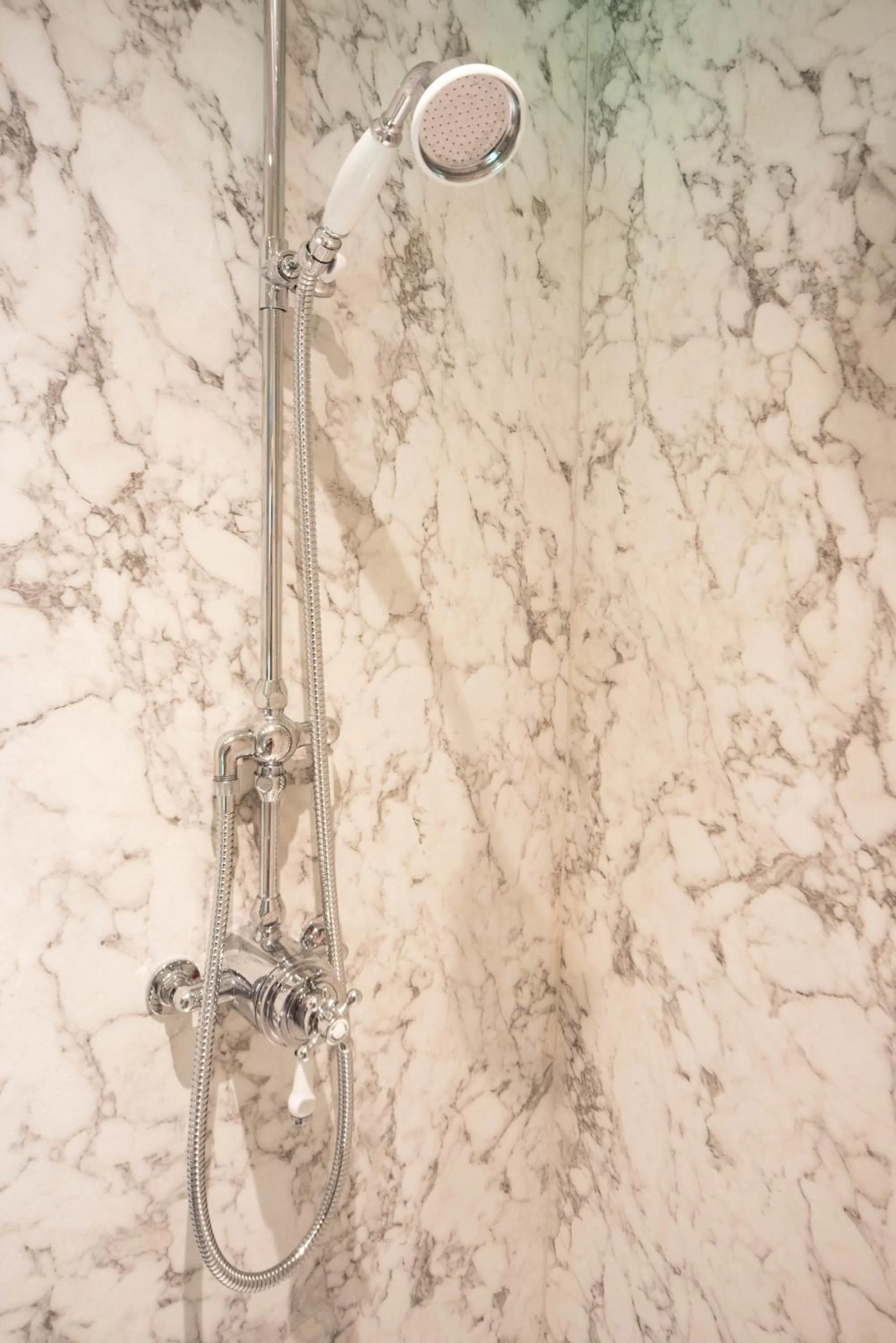 Shower in Lower House B&B and Cottages, Adforton