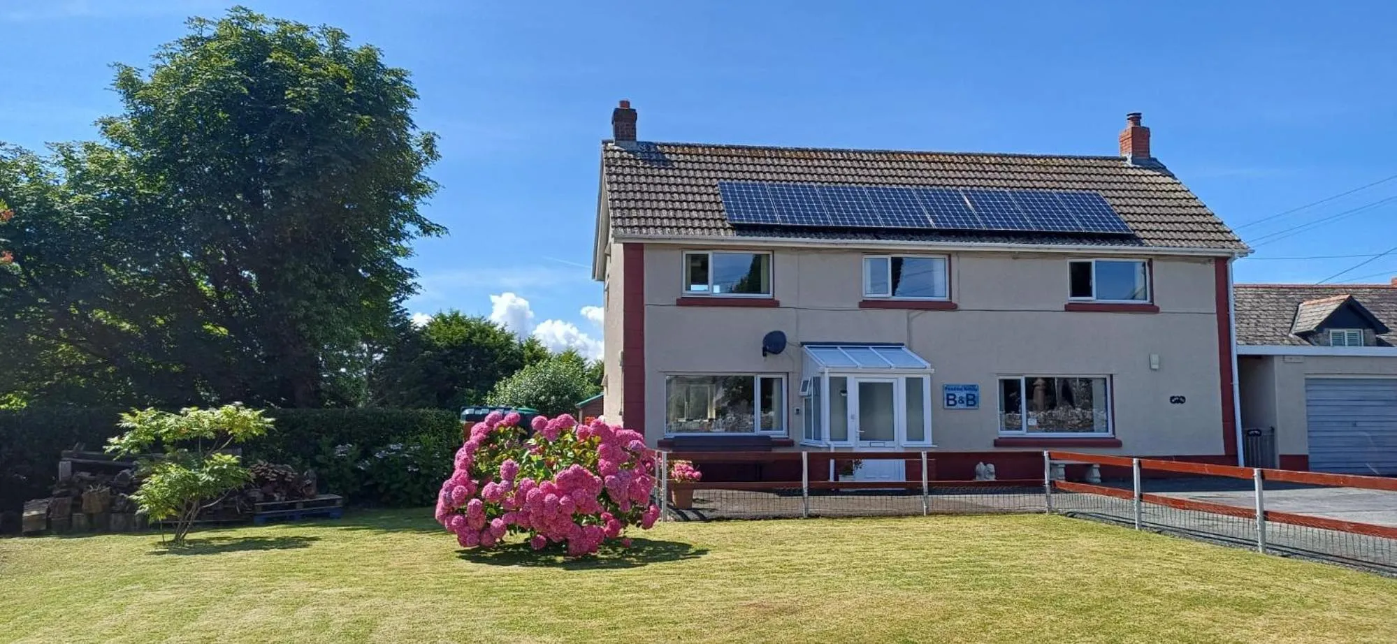 Pendine Sands Guest House
