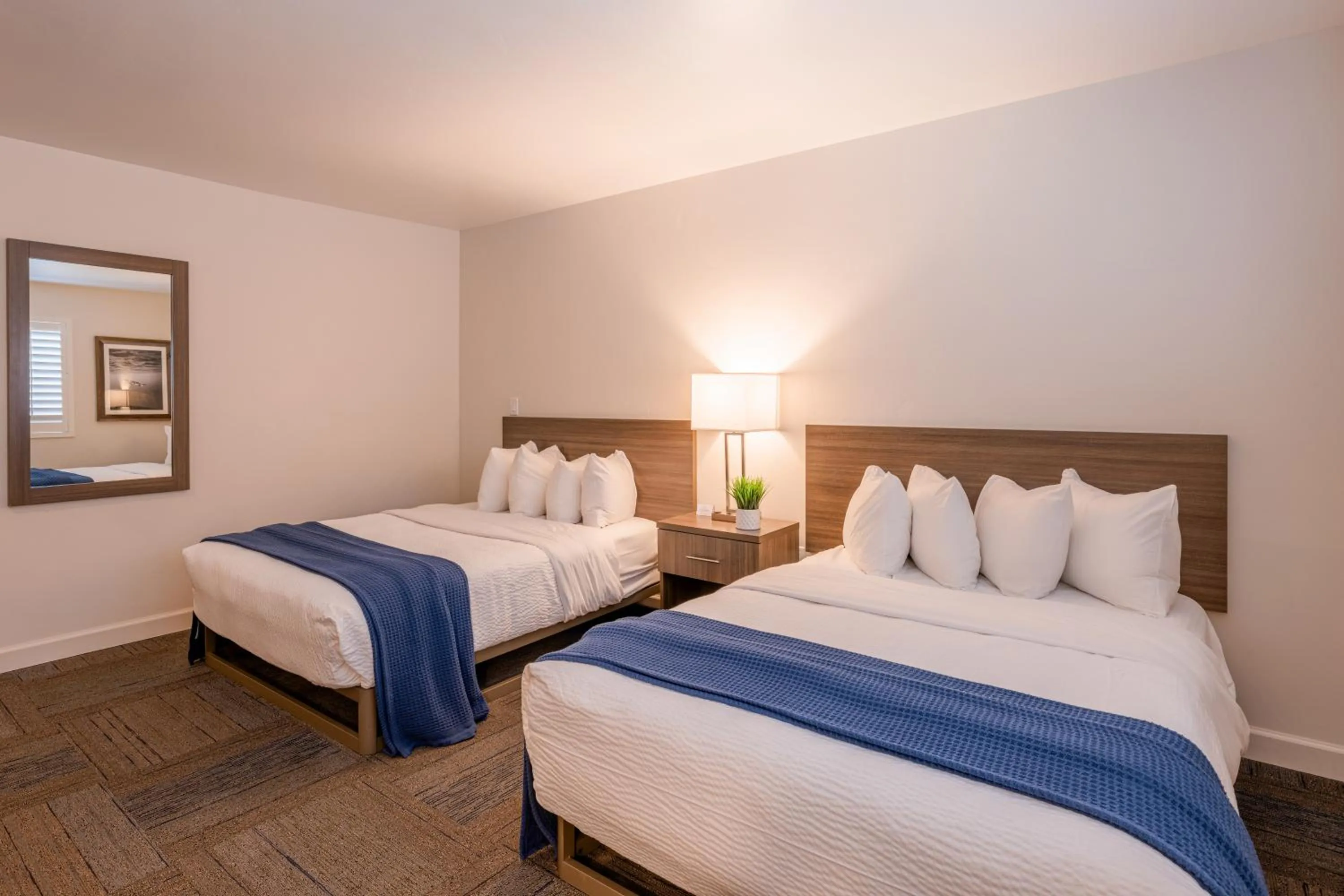 Bed in Inn At Moss Landing Point