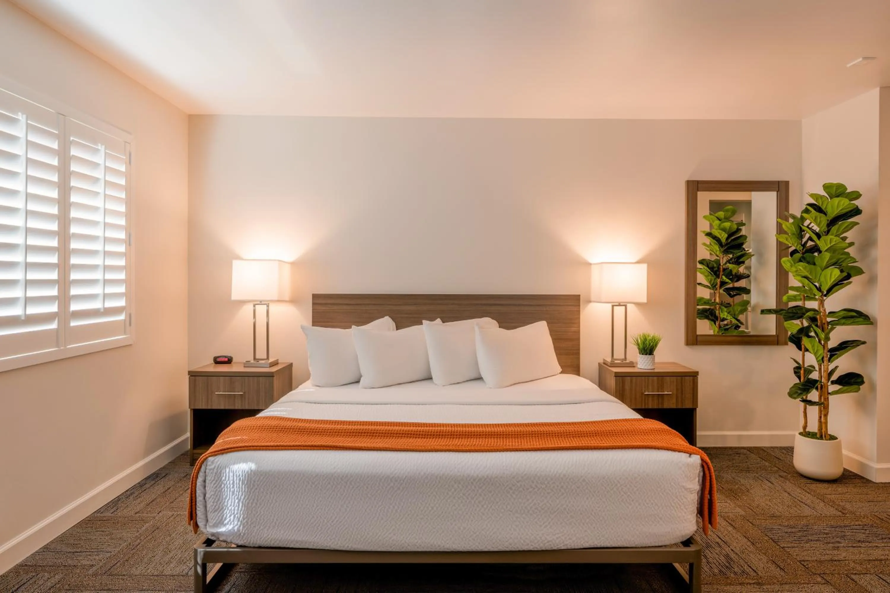 Bed in Inn At Moss Landing Point