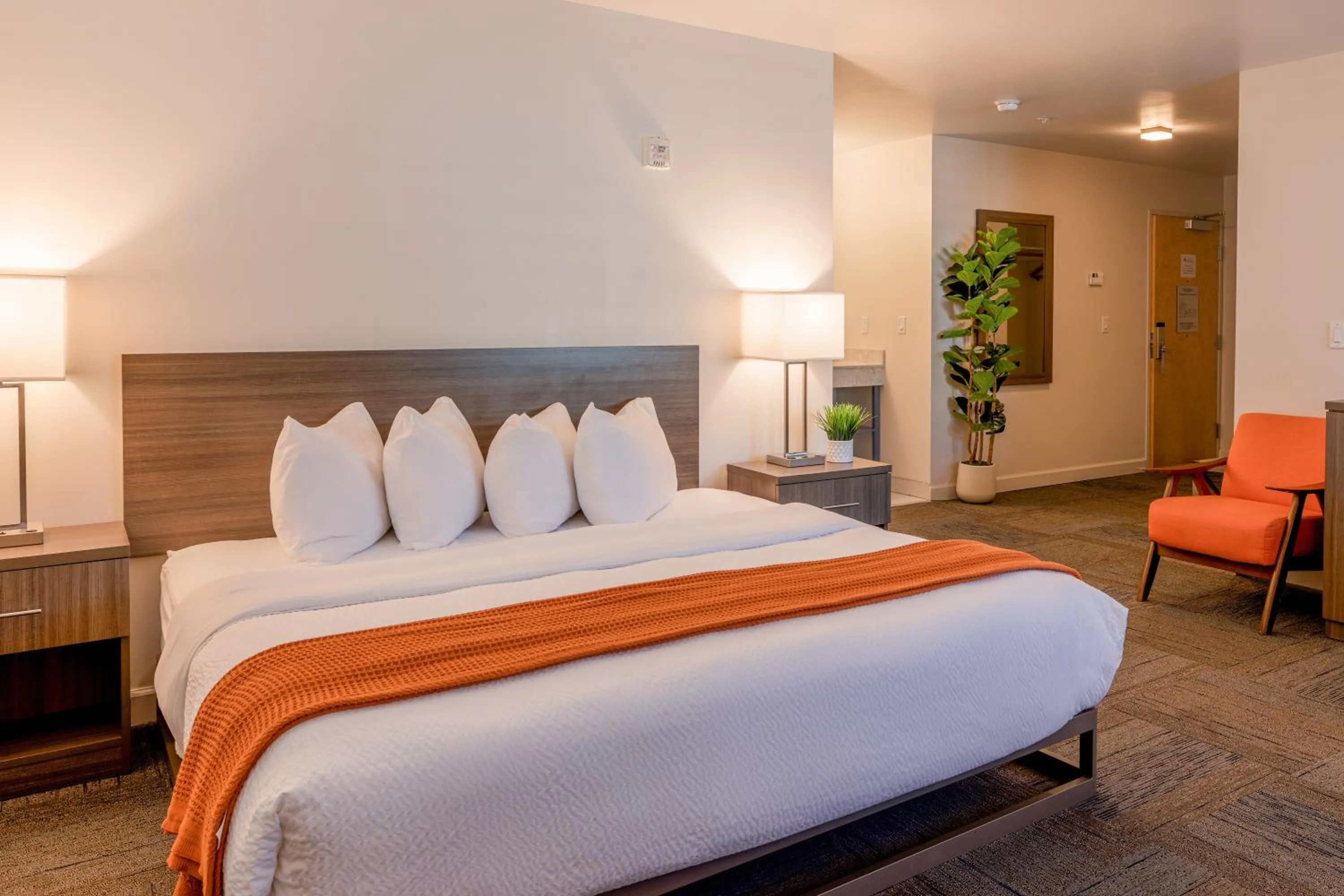 Bed in Inn At Moss Landing Point