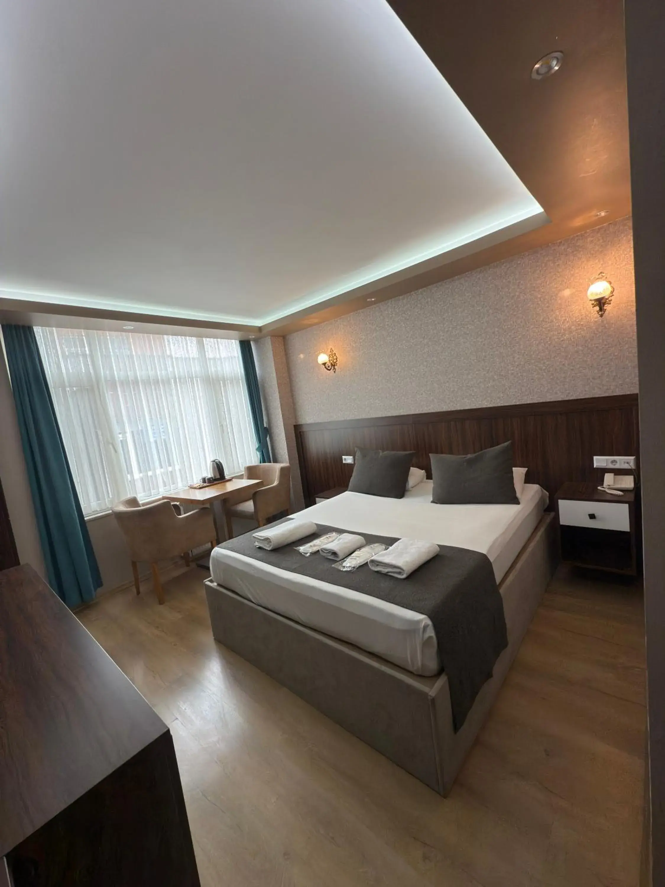 Deluxe Double Room in ÜSKÜDAR OTEL Deluxe Double Room in ÜSKÜDAR OTEL