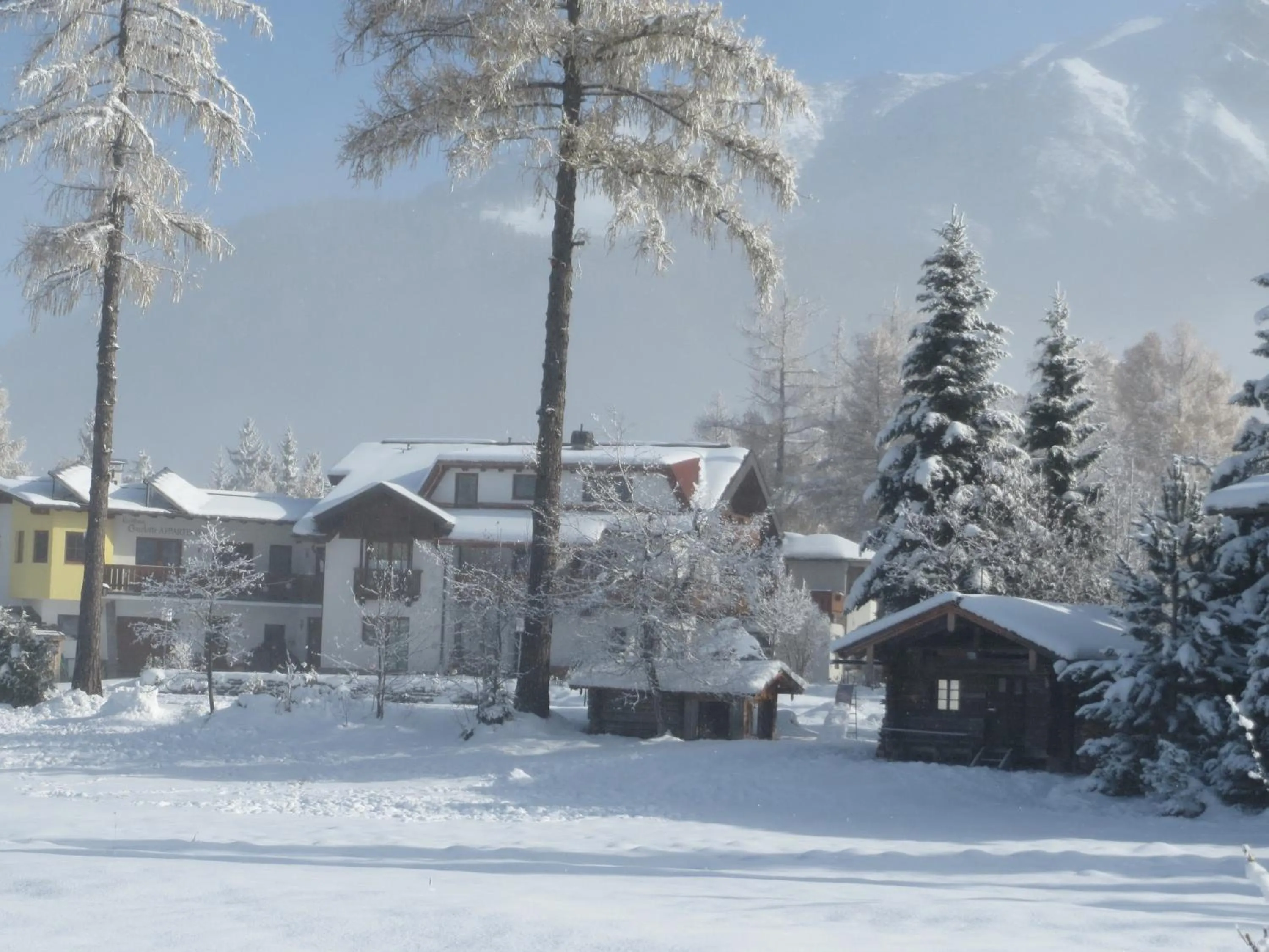 Garden view in Landhaus Charlotte Apartments Tirol