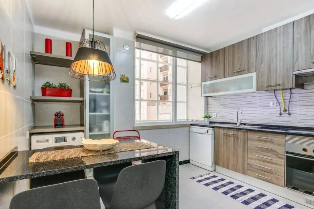 Kitchen or kitchenette in Cascais Lindo