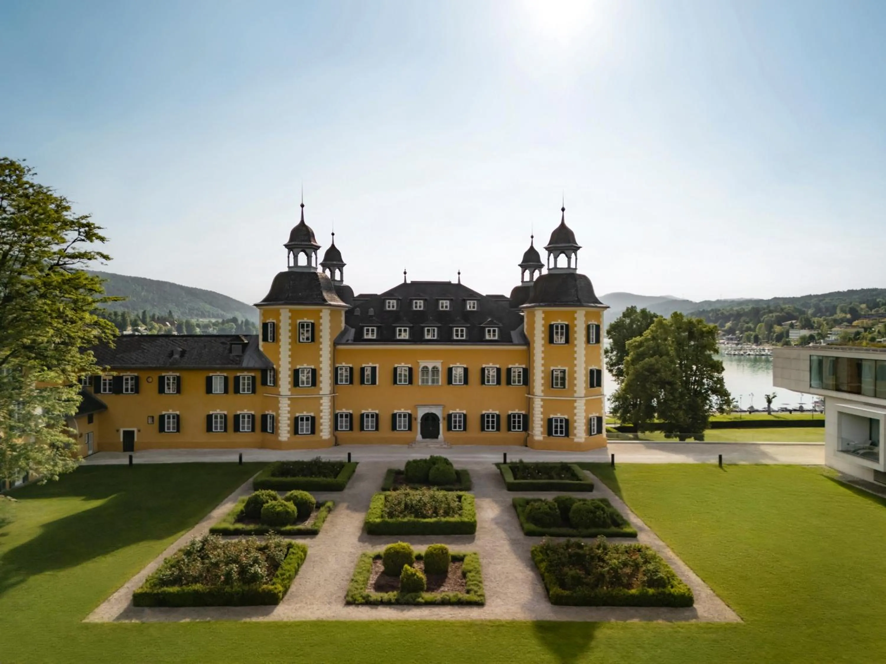 Property building in Falkensteiner Schlosshotel Velden – The Leading Hotels of the World