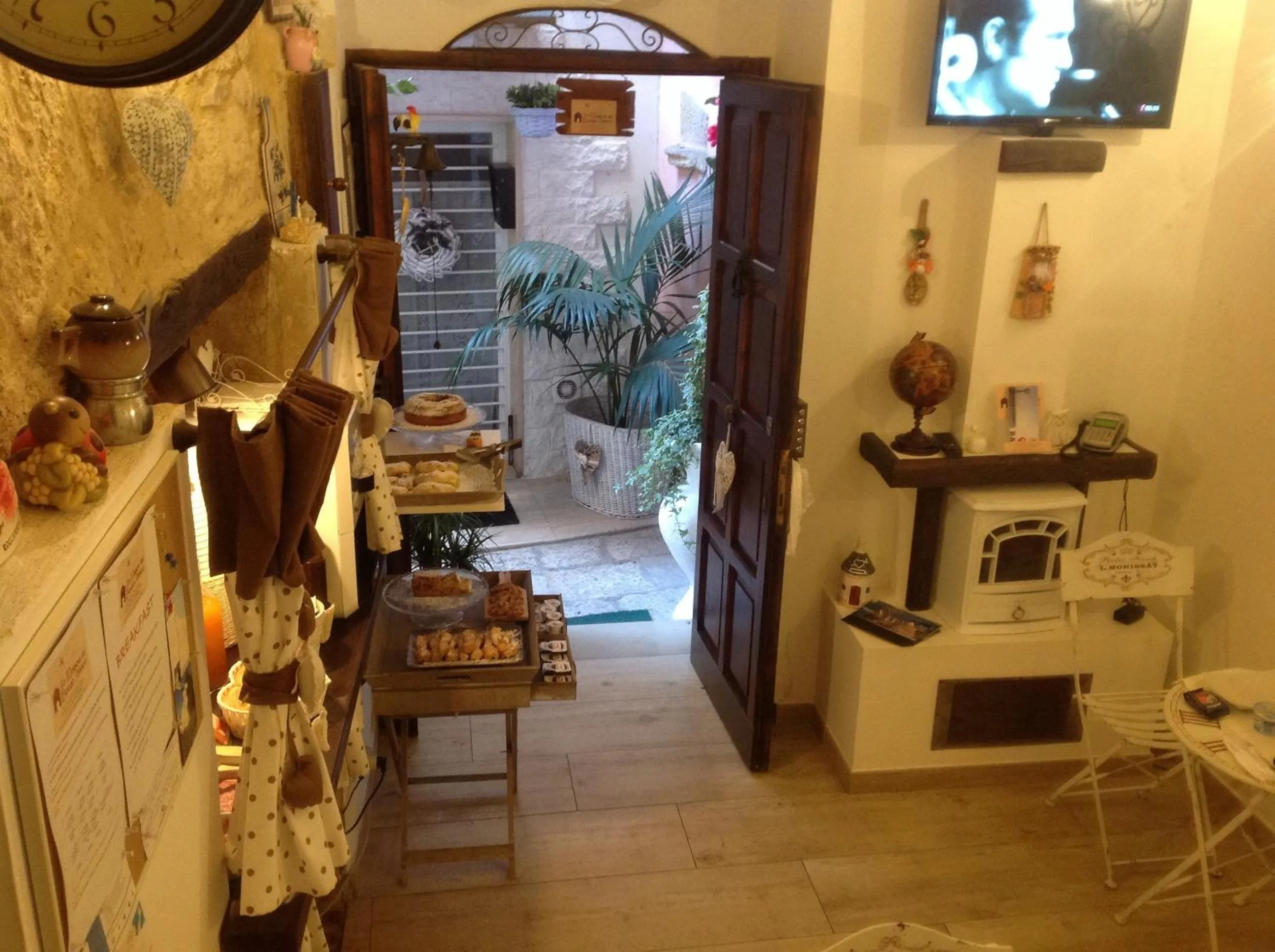 Food in B&B La Maison Del Borgo Antico