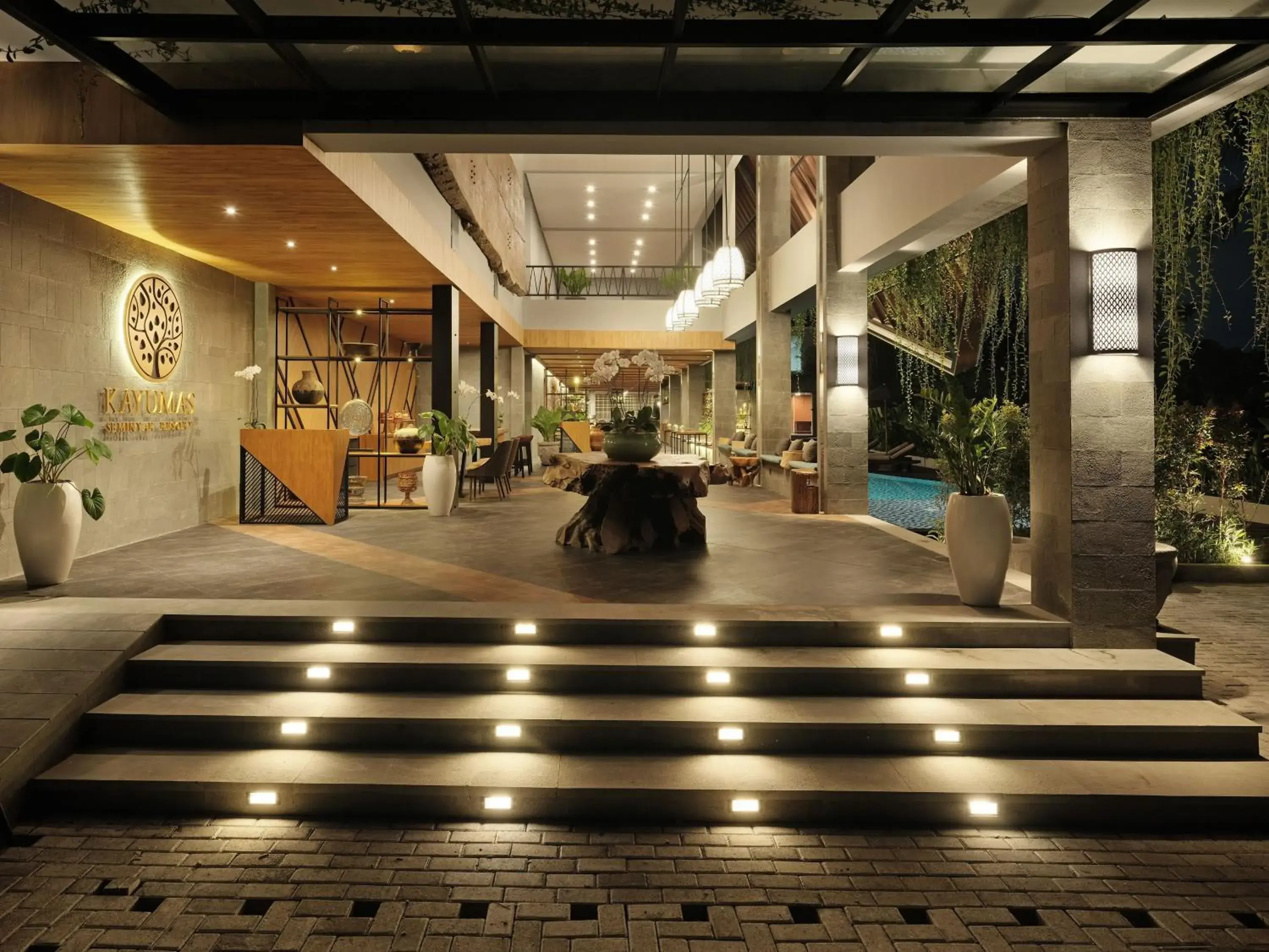 Facade/entrance in Kayumas Seminyak Resort Facade/entrance in Kayumas Seminyak Resort