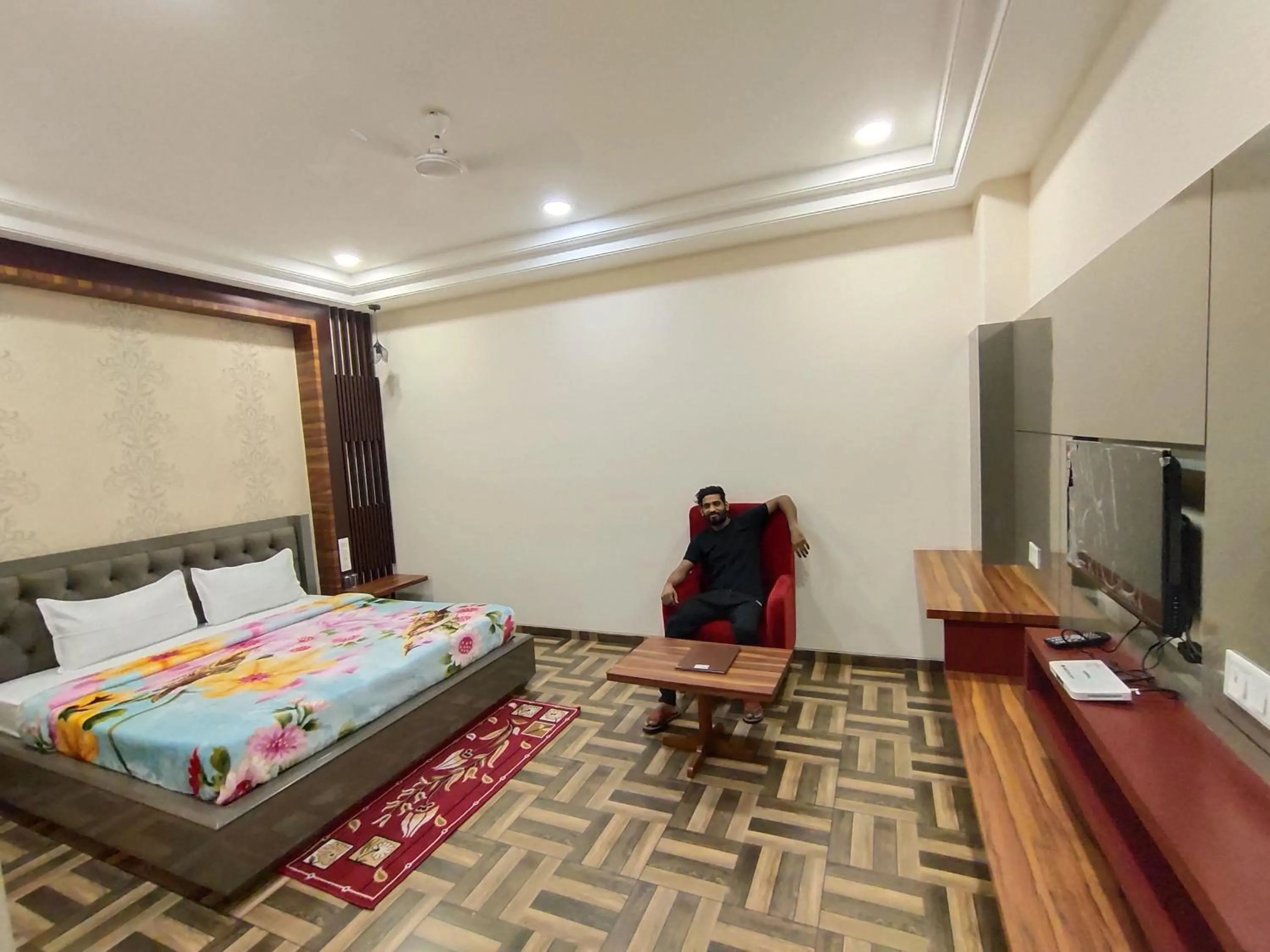 Property building, Bed in DUDI HOTEL