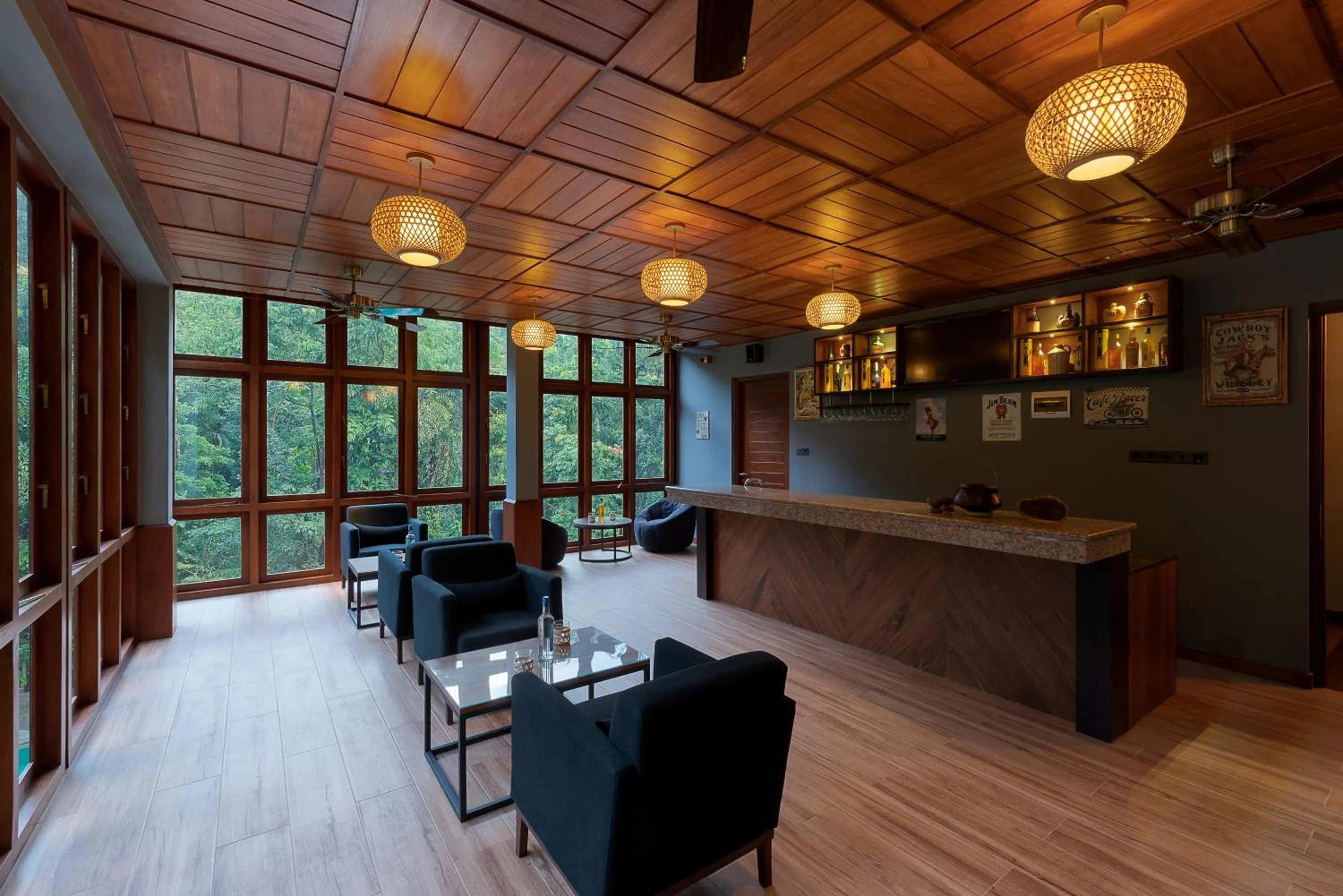 Communal lounge/ TV room in Moksha at Kitulgala - Rainforest Boutique Hotel