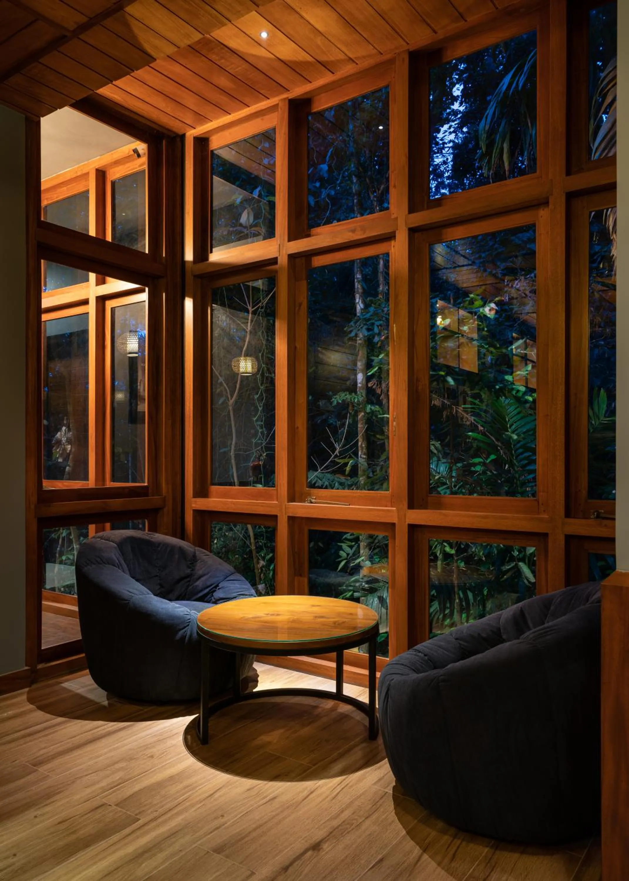 Lounge or bar in Moksha at Kitulgala - Rainforest Boutique Hotel