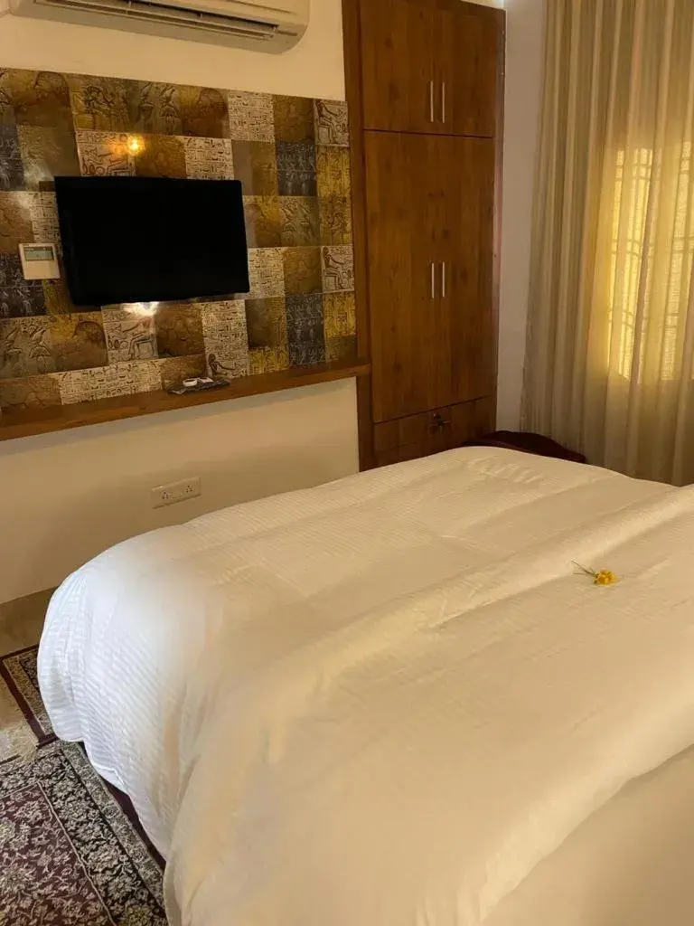 Deluxe Room - single occupancy in Yashmay Villa Club & Resort Deluxe Room - single occupancy in Yashmay Villa Club & Resort