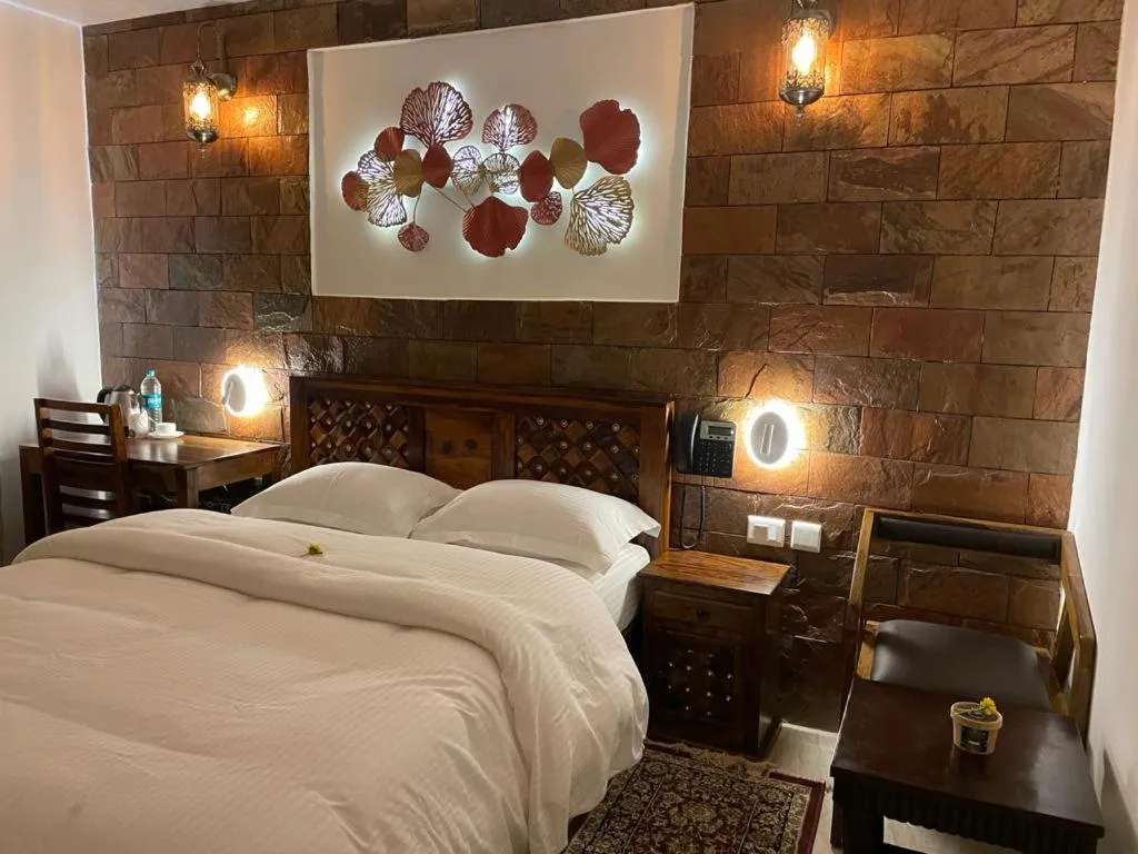 Yashmay Villa Club & Resort