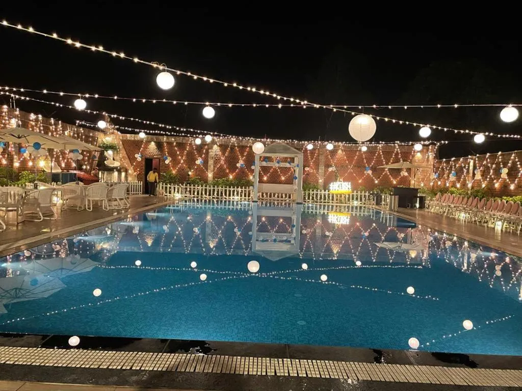 Yashmay Villa Club & Resort