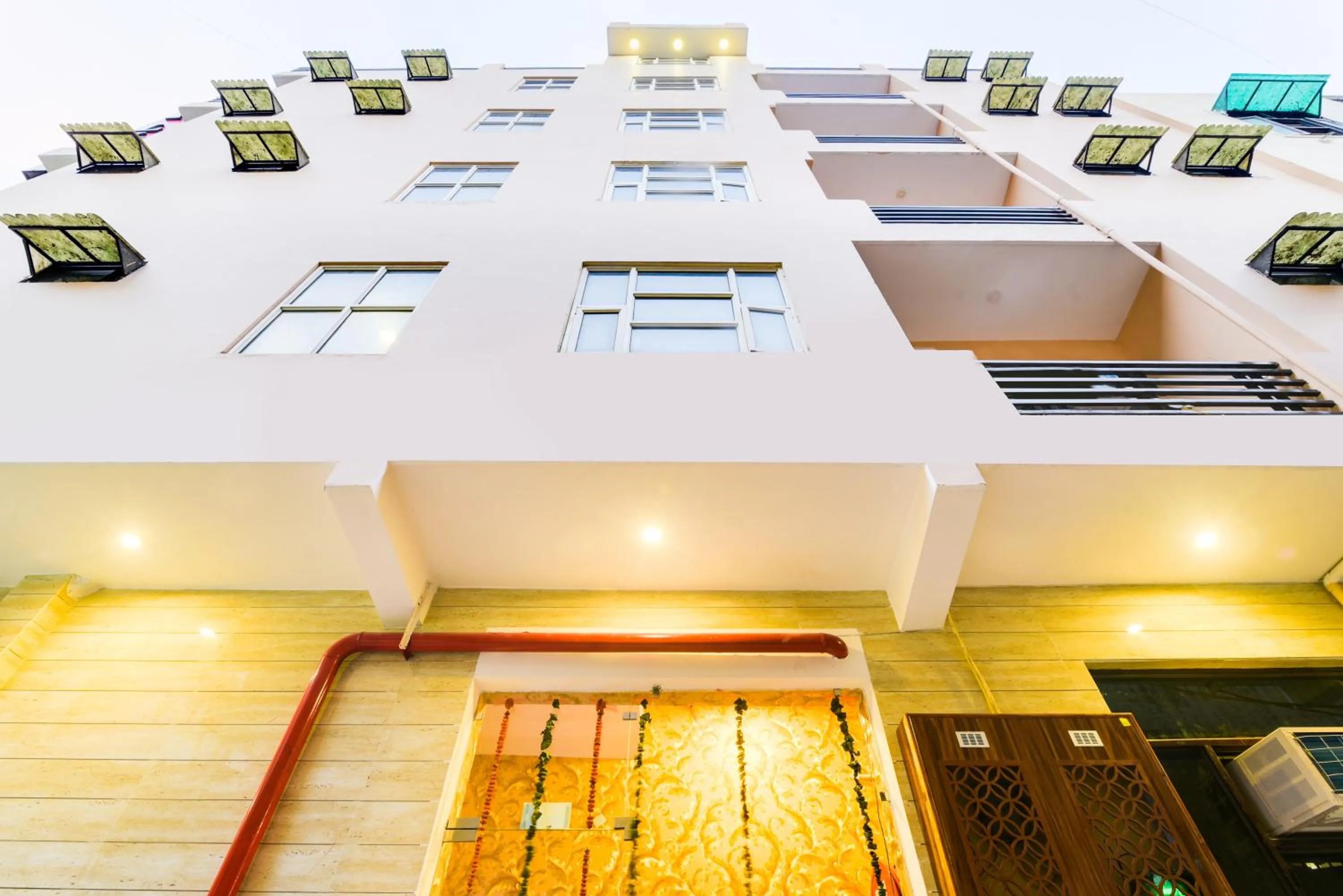 Property building in Hotel Fabulous - Delhi International Airport