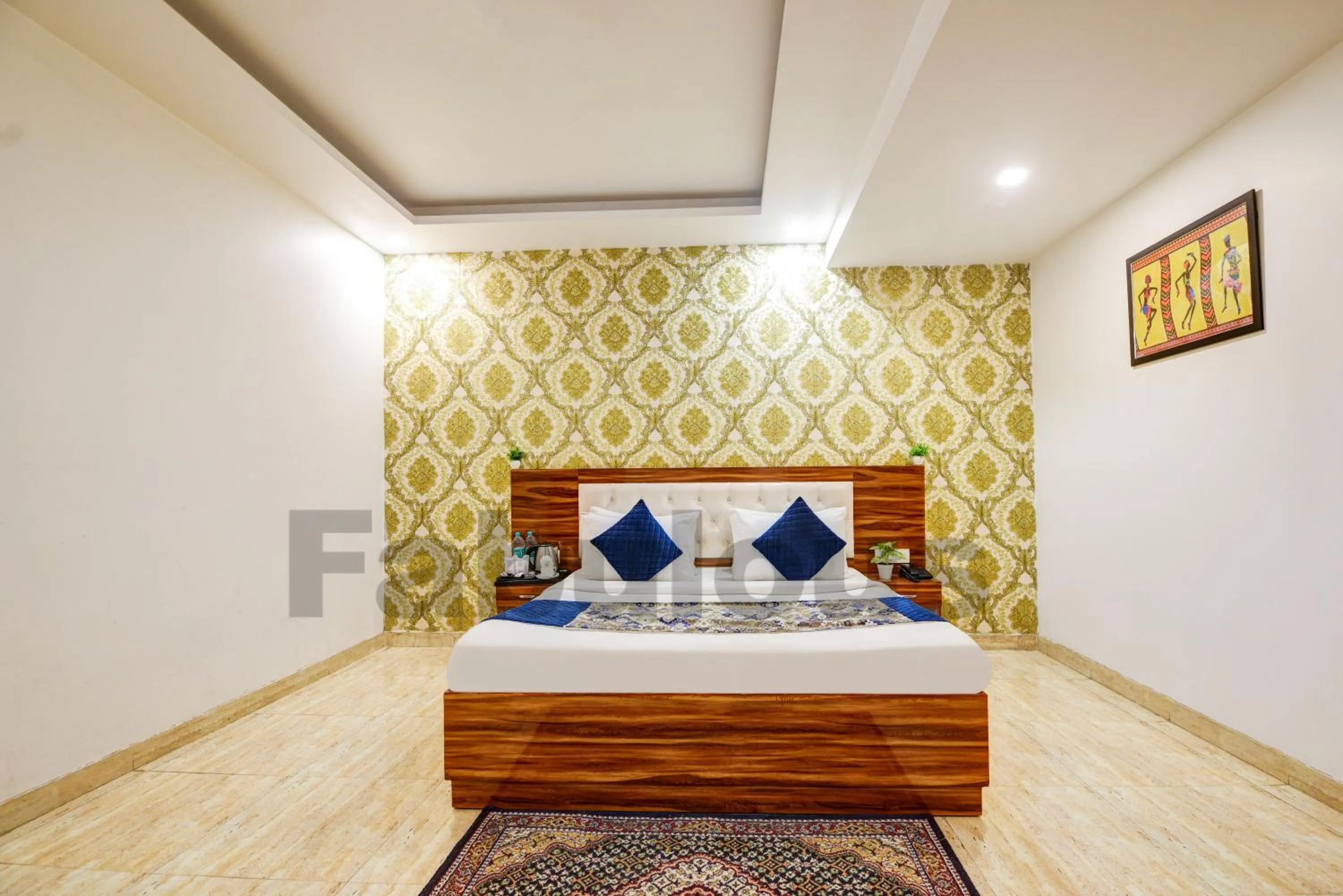 Photo of the whole room, Bed in Hotel Fabulous - Delhi International Airport