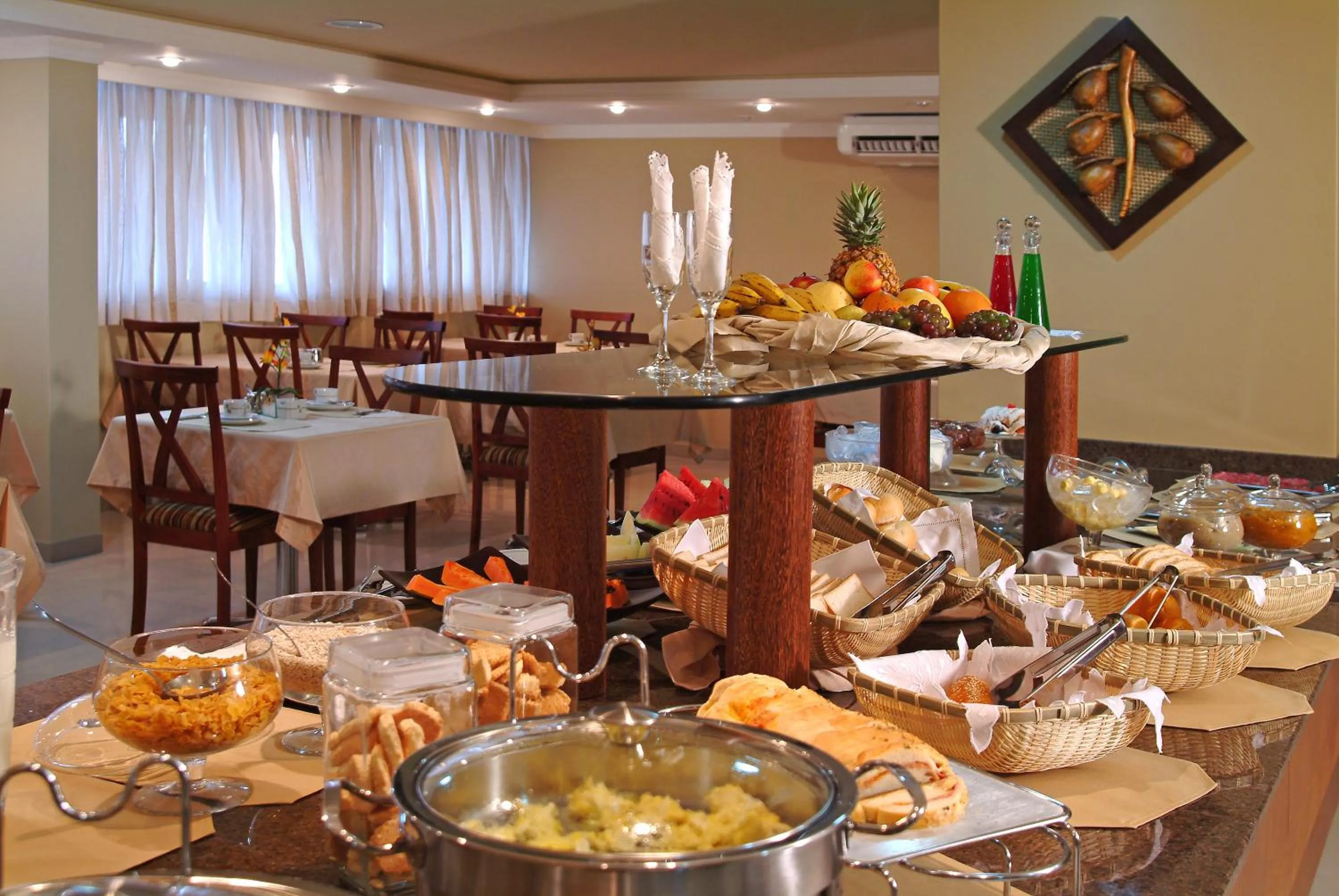 Buffet breakfast in Copas Executive Hotel