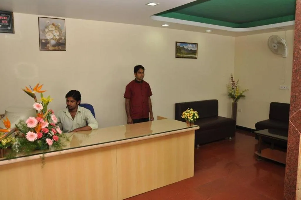 Staff in hotelpearlinn