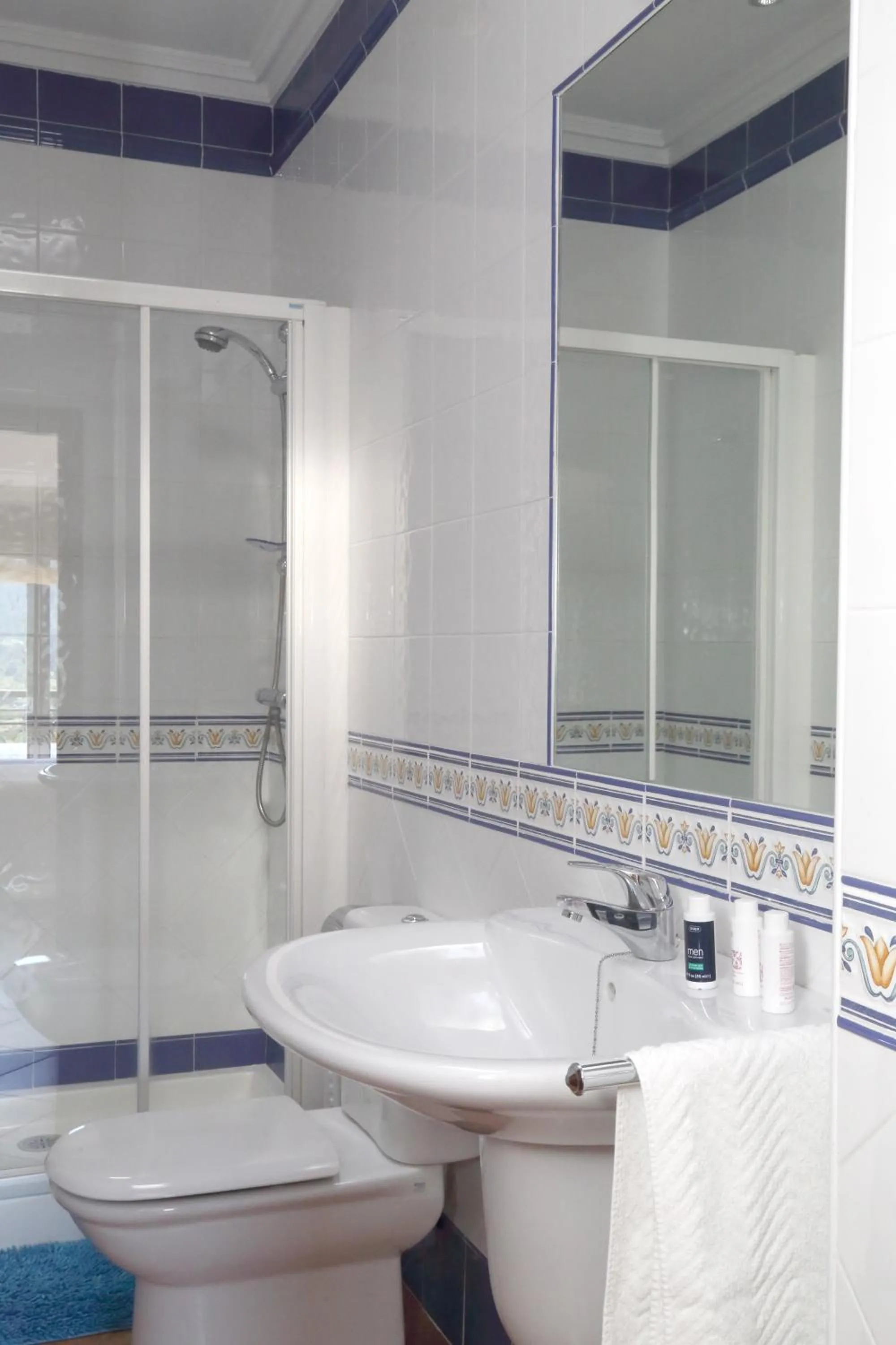 Bathroom in Apartamentos Rurales de Abelleira