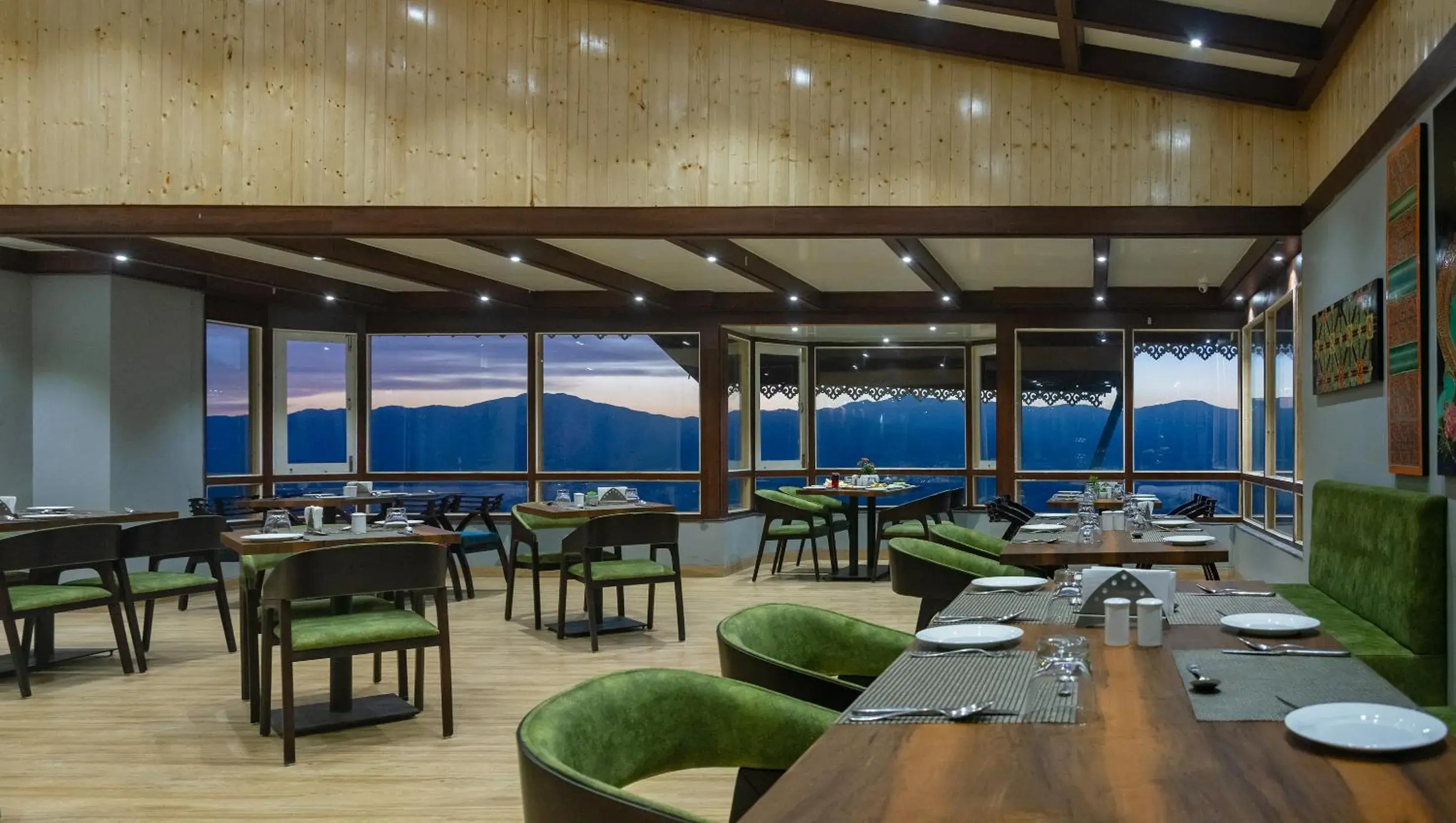 Restaurant/places to eat in Sumitel Vista 800m from Mall Road Restaurant/places to eat in Sumitel Vista 800m from Mall Road