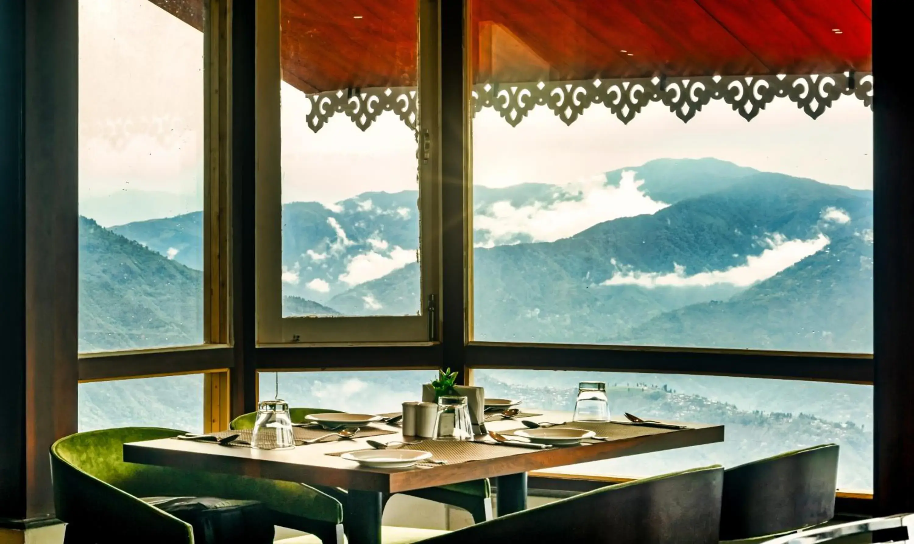 Restaurant/places to eat in Sumitel Vista 800m from Mall Road Restaurant/places to eat in Sumitel Vista 800m from Mall Road