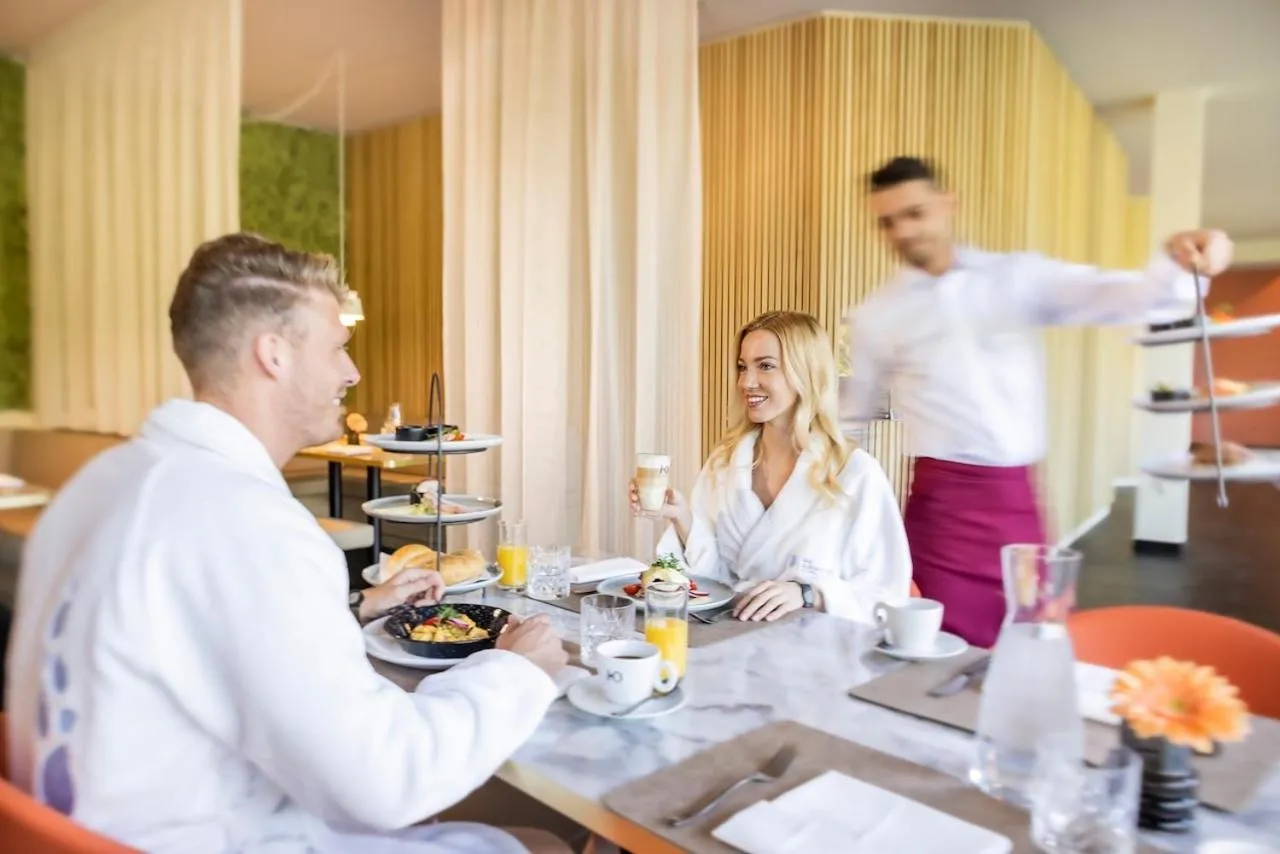 Breakfast in Das Hotel im Kurhaus Bad Gleichenberg