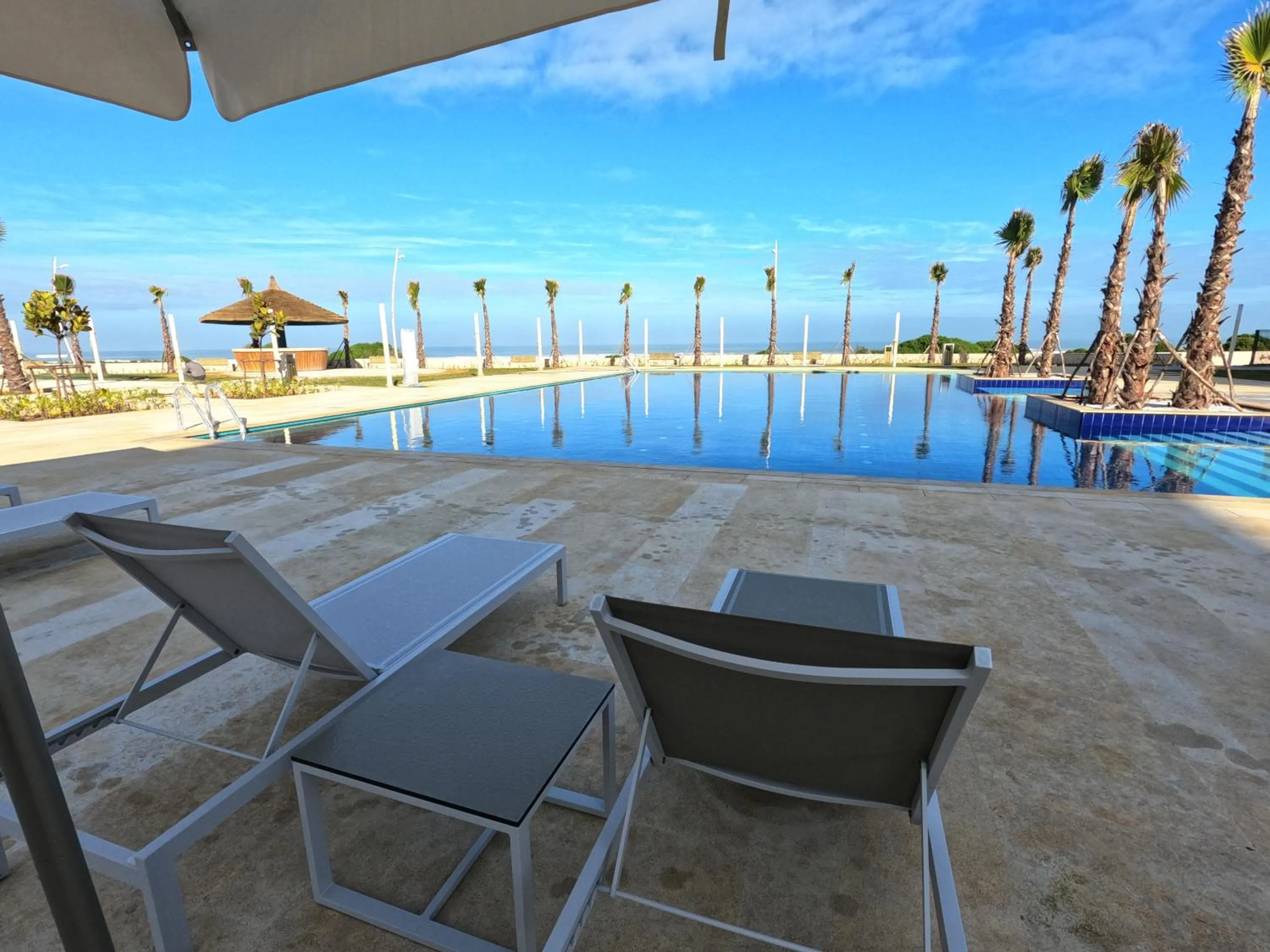 Swimming pool in Zephyr Mazagan