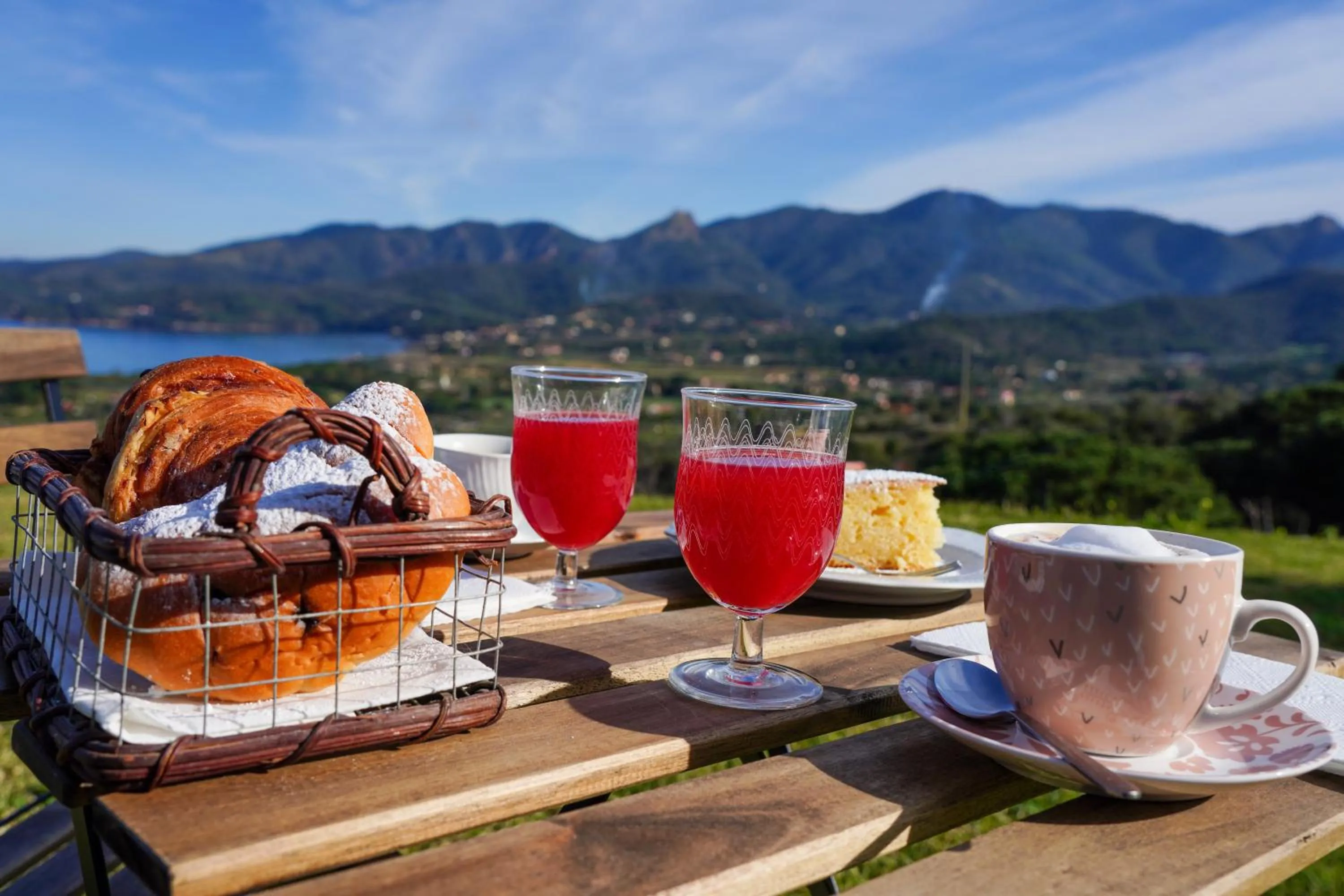 Food and drinks in Fonte Murata B&B