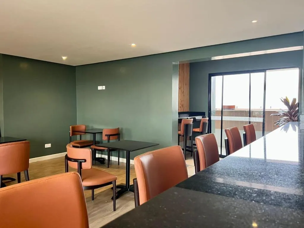 Restaurant/places to eat in Kozi Suites Nairobi Airport