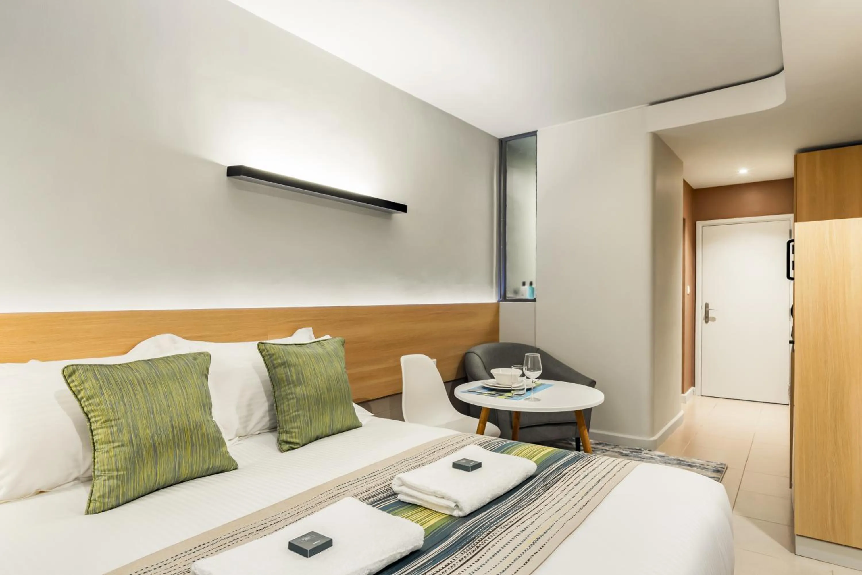 Bed in Kozi Suites Nairobi Airport