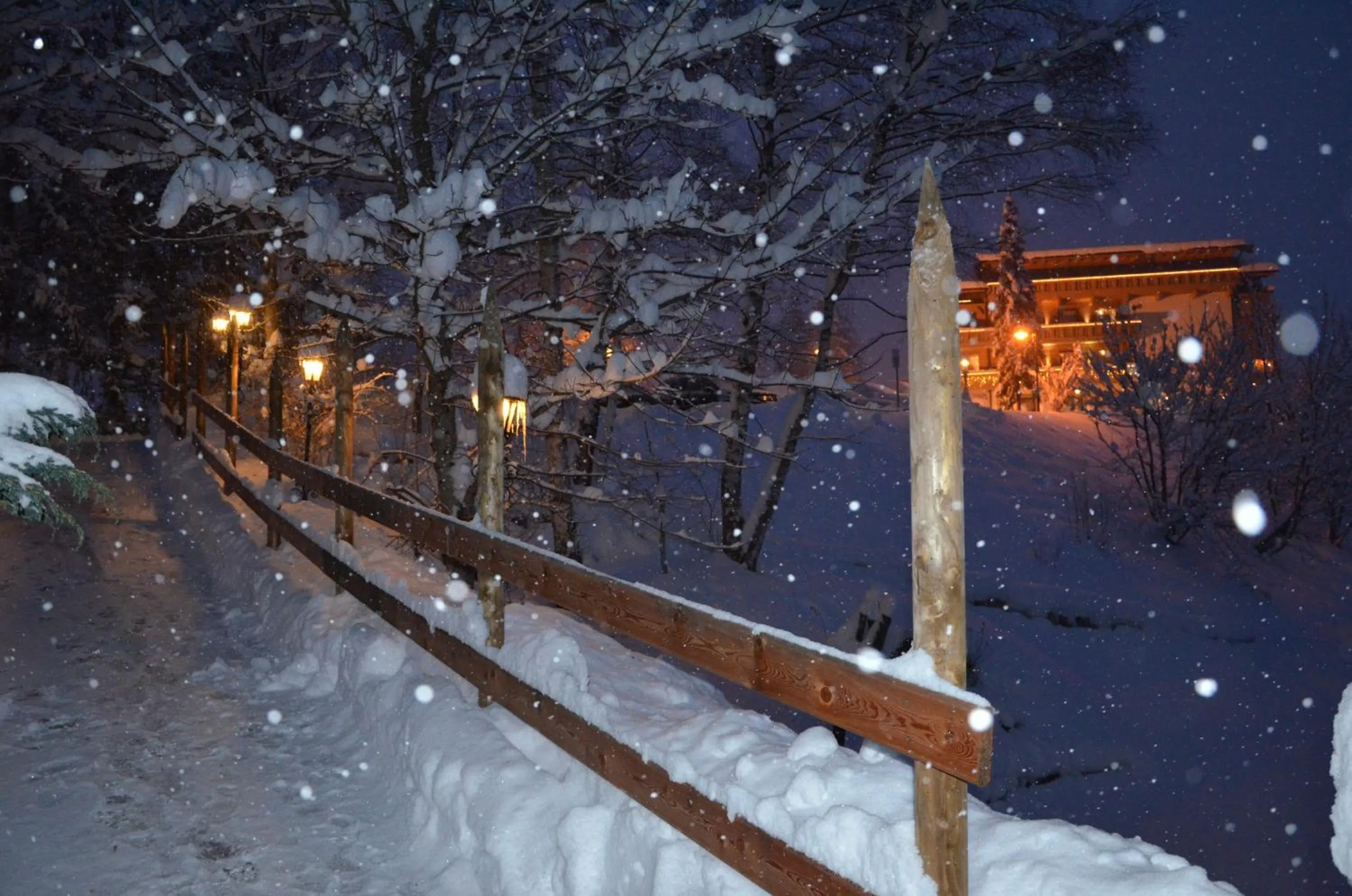 Facade/entrance in Sporthotel Zugspitze