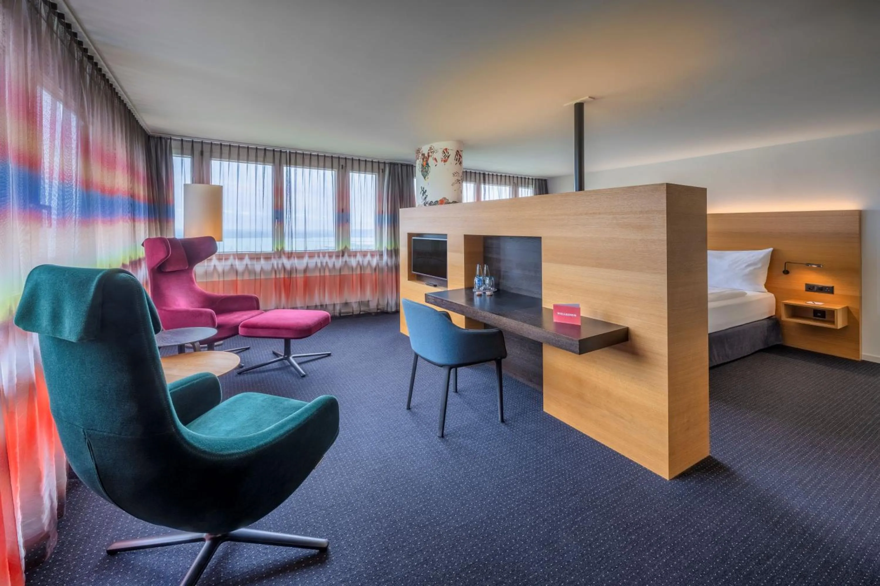 room service, Bed in Hotel Heiden - Wellness am Bodensee