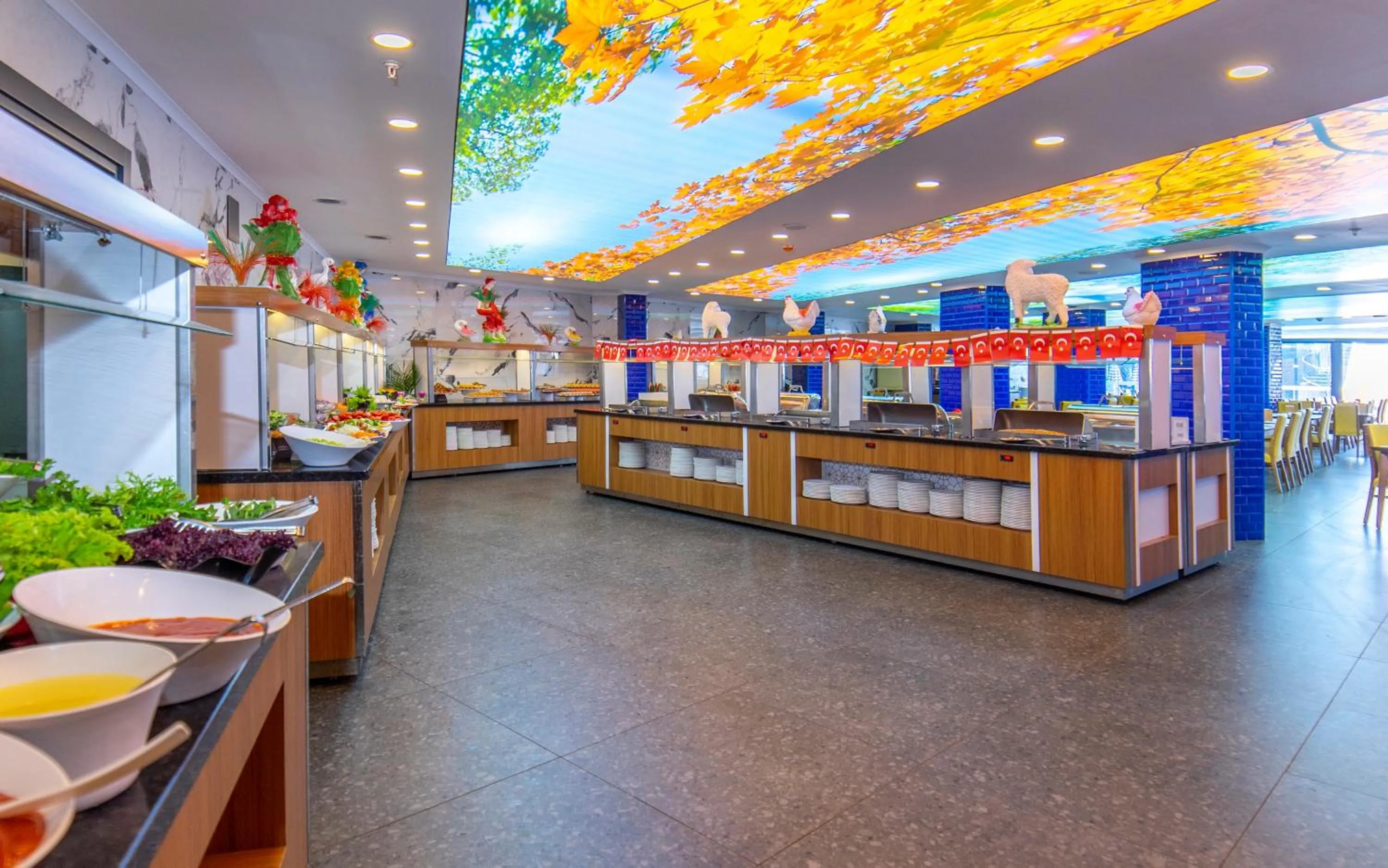 Restaurant/places to eat in Relax Beach Hotel