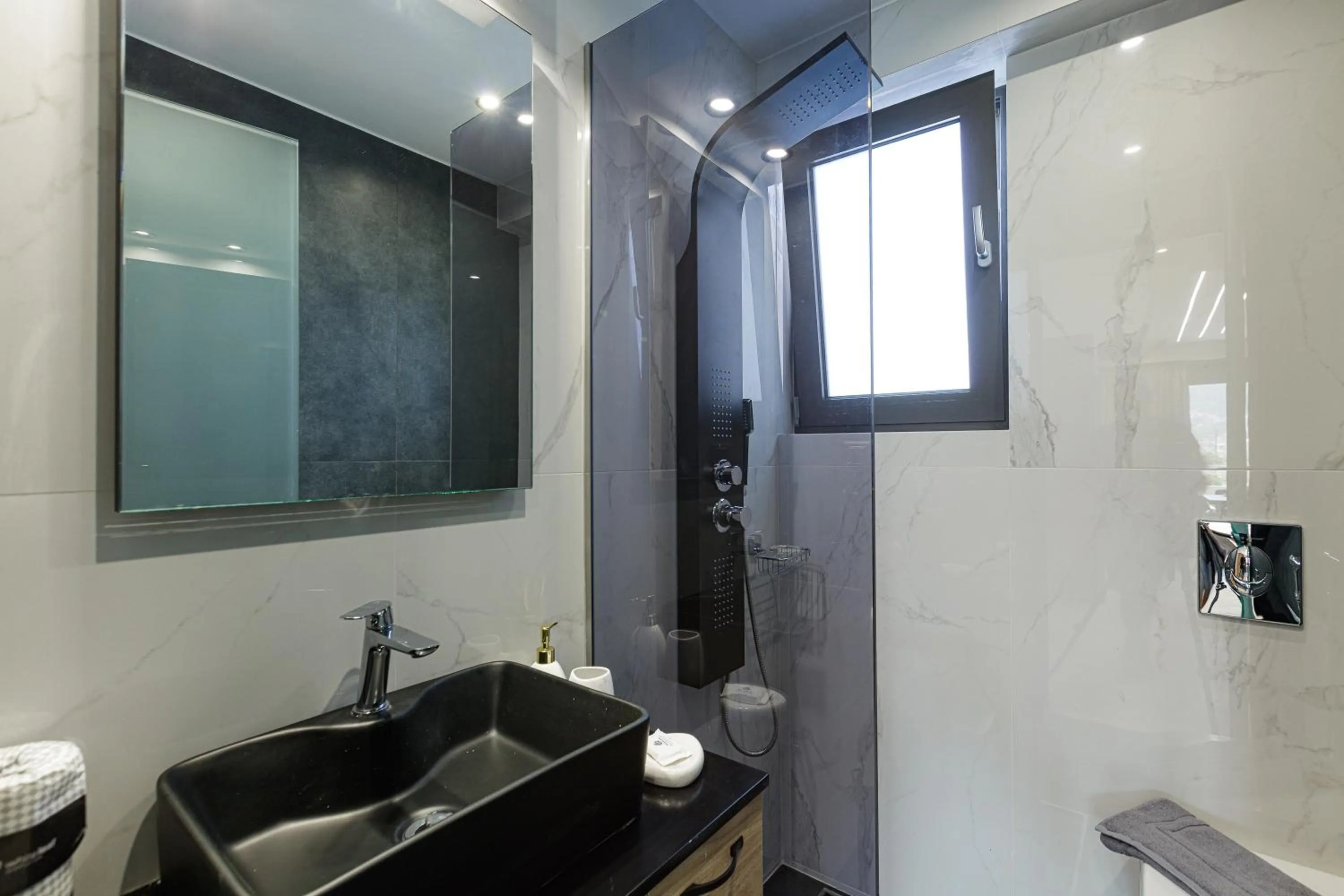 Toilet in Sapphire Blue Suites