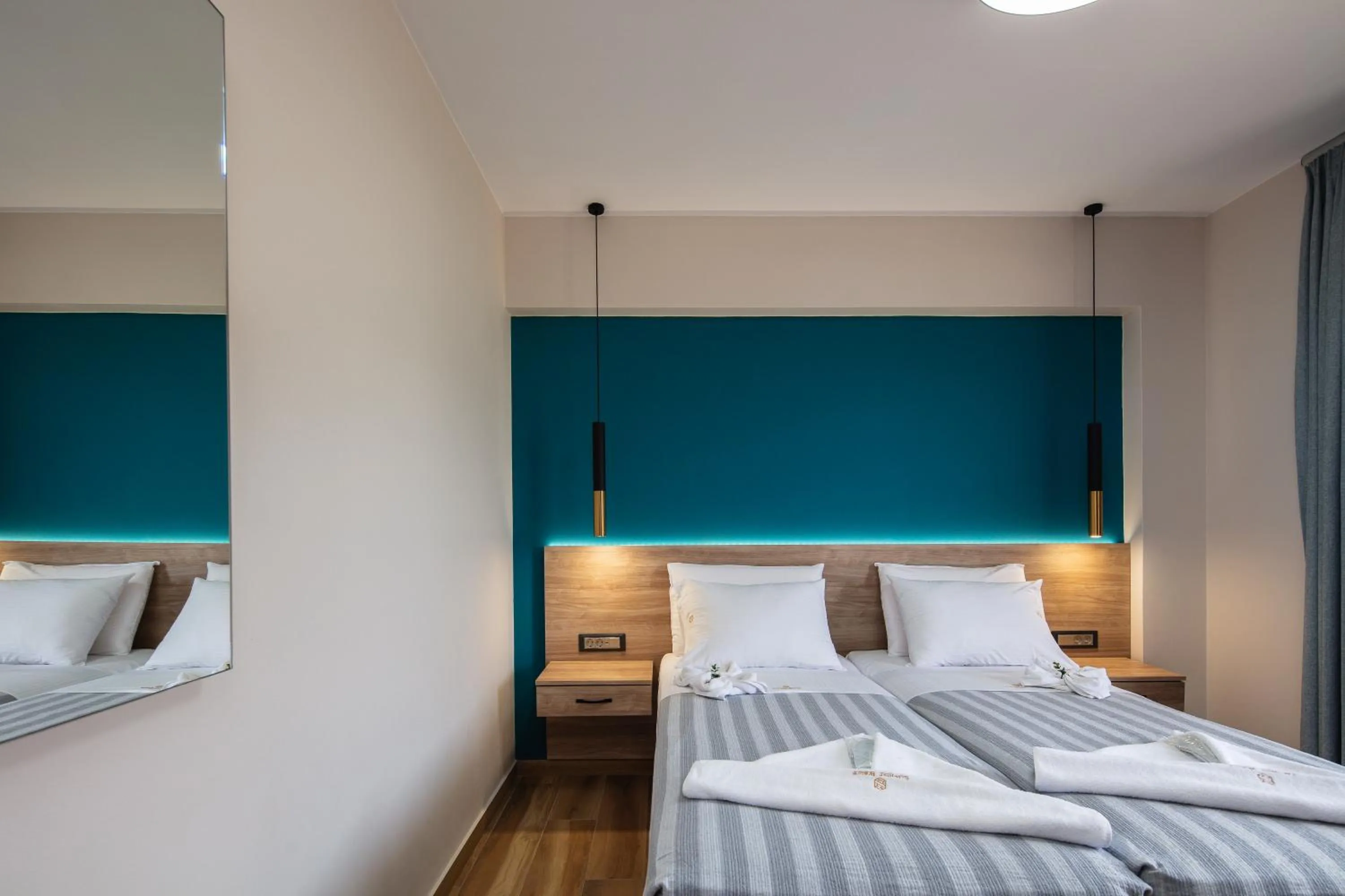 Bedroom, Bed in Sapphire Horizon Suites