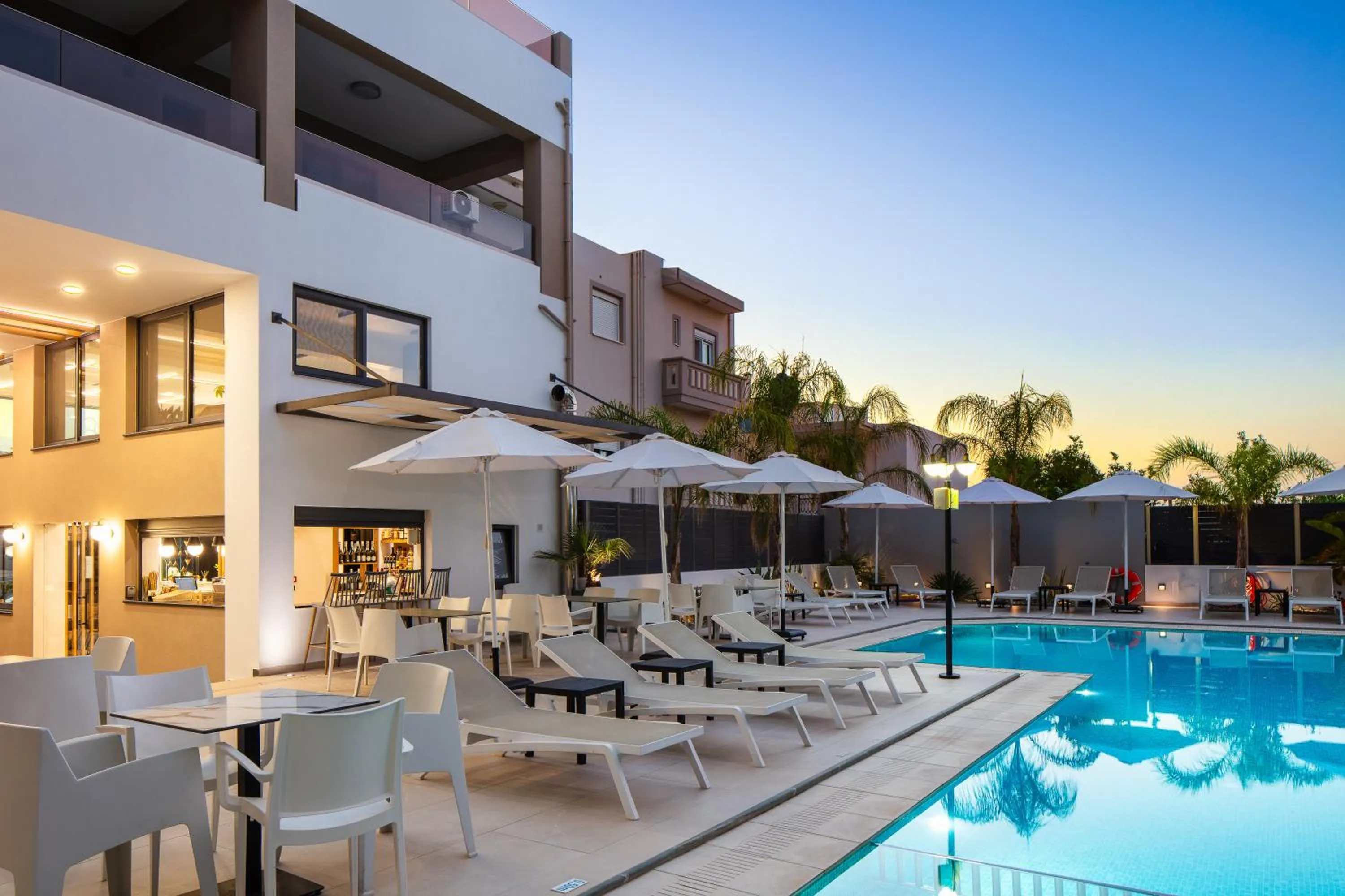 Swimming pool in Sapphire Horizon Suites