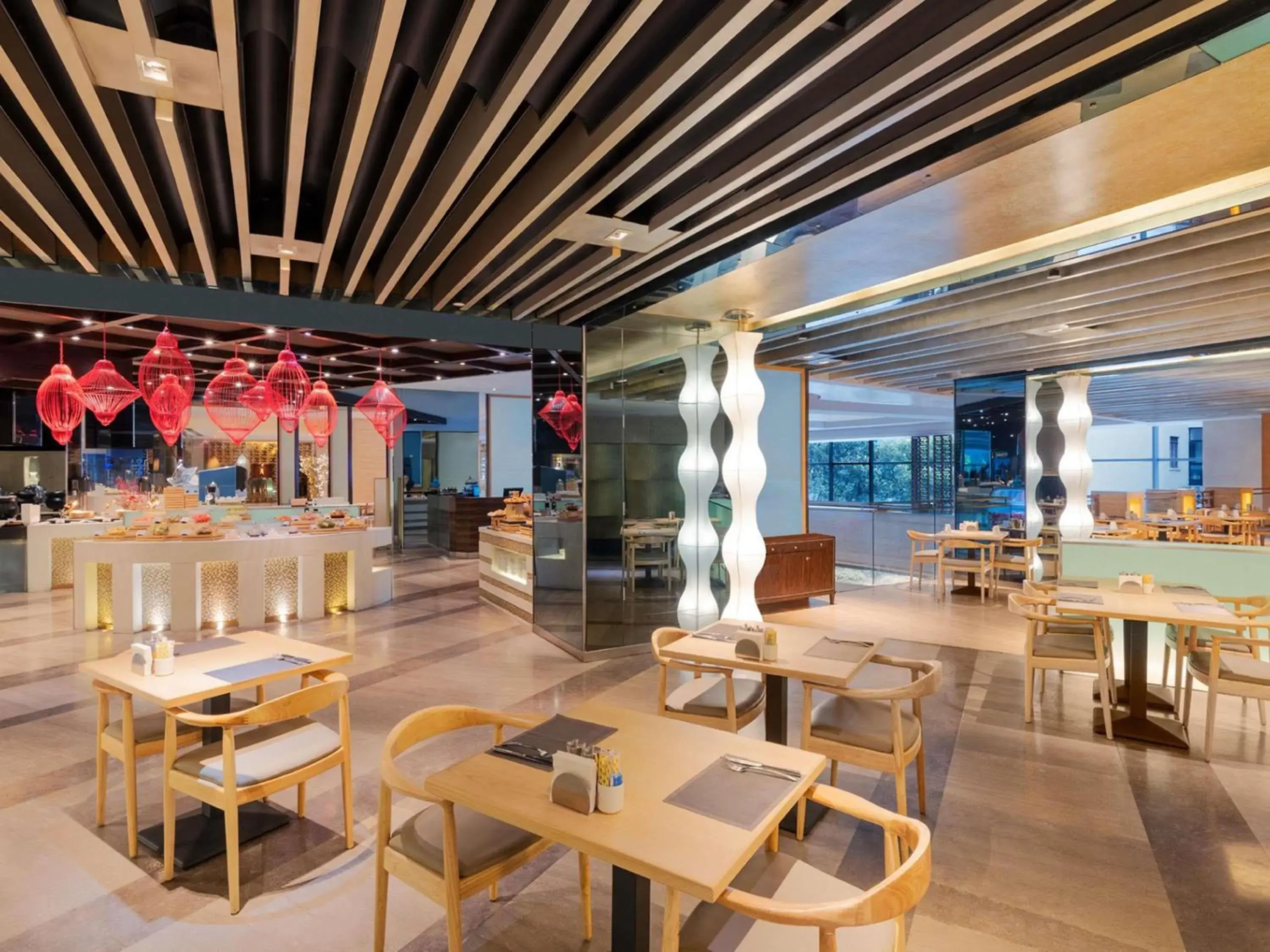 Restaurant/places to eat in Swissôtel Grand Shanghai Restaurant/places to eat in Swissôtel Grand Shanghai