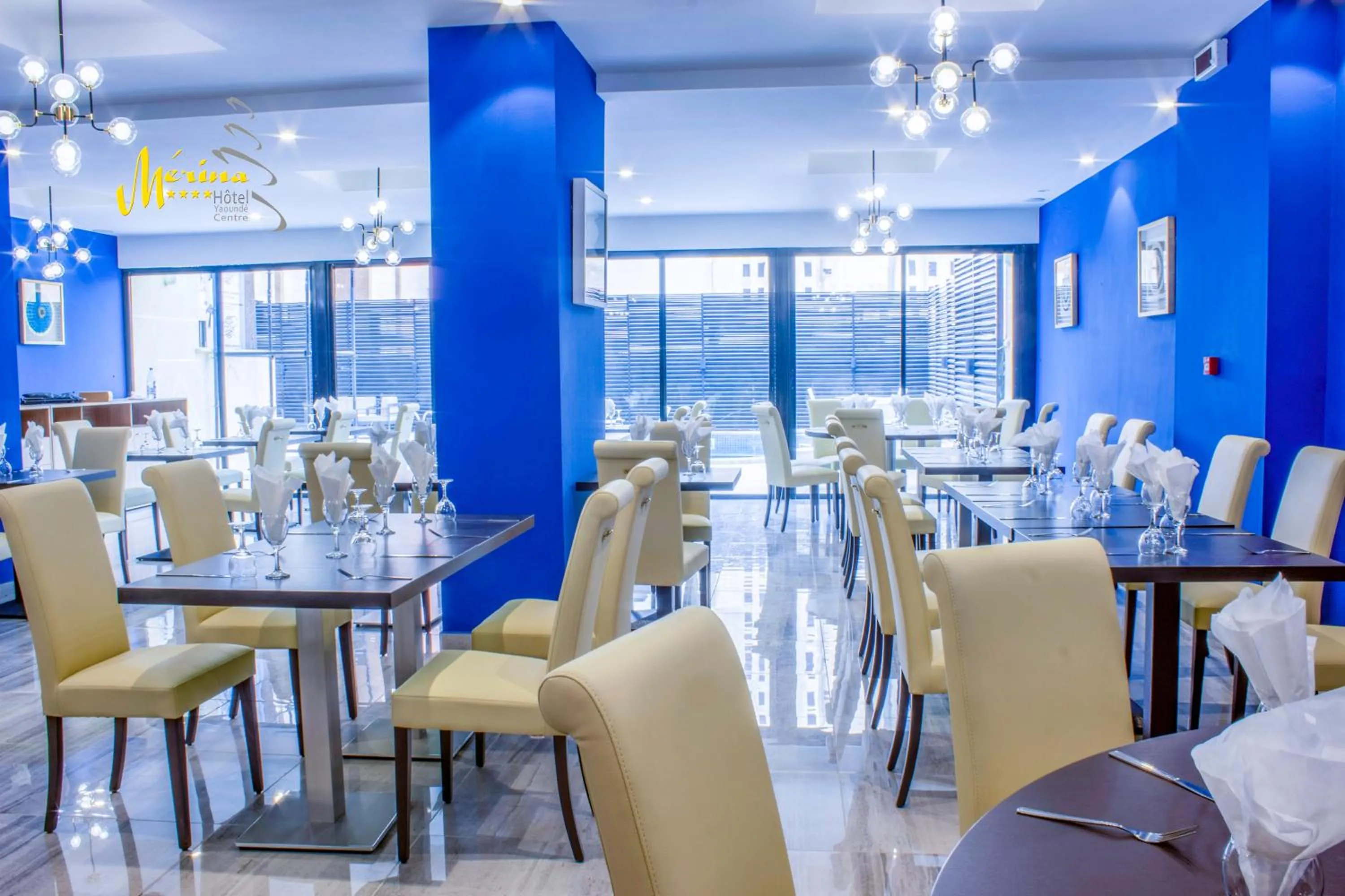 Restaurant/places to eat in MERINA HOTEL