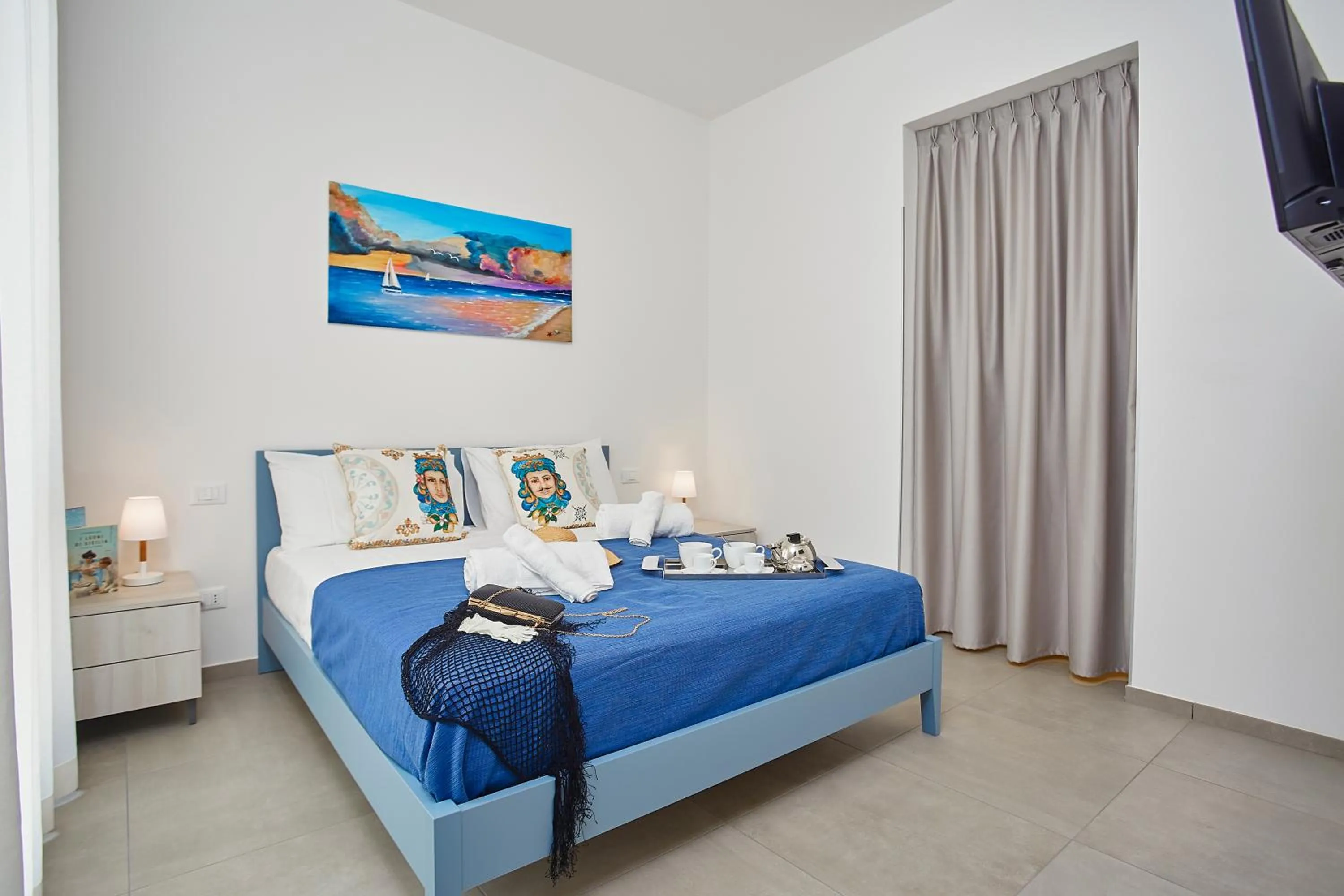 Bed in Villa Etesiae