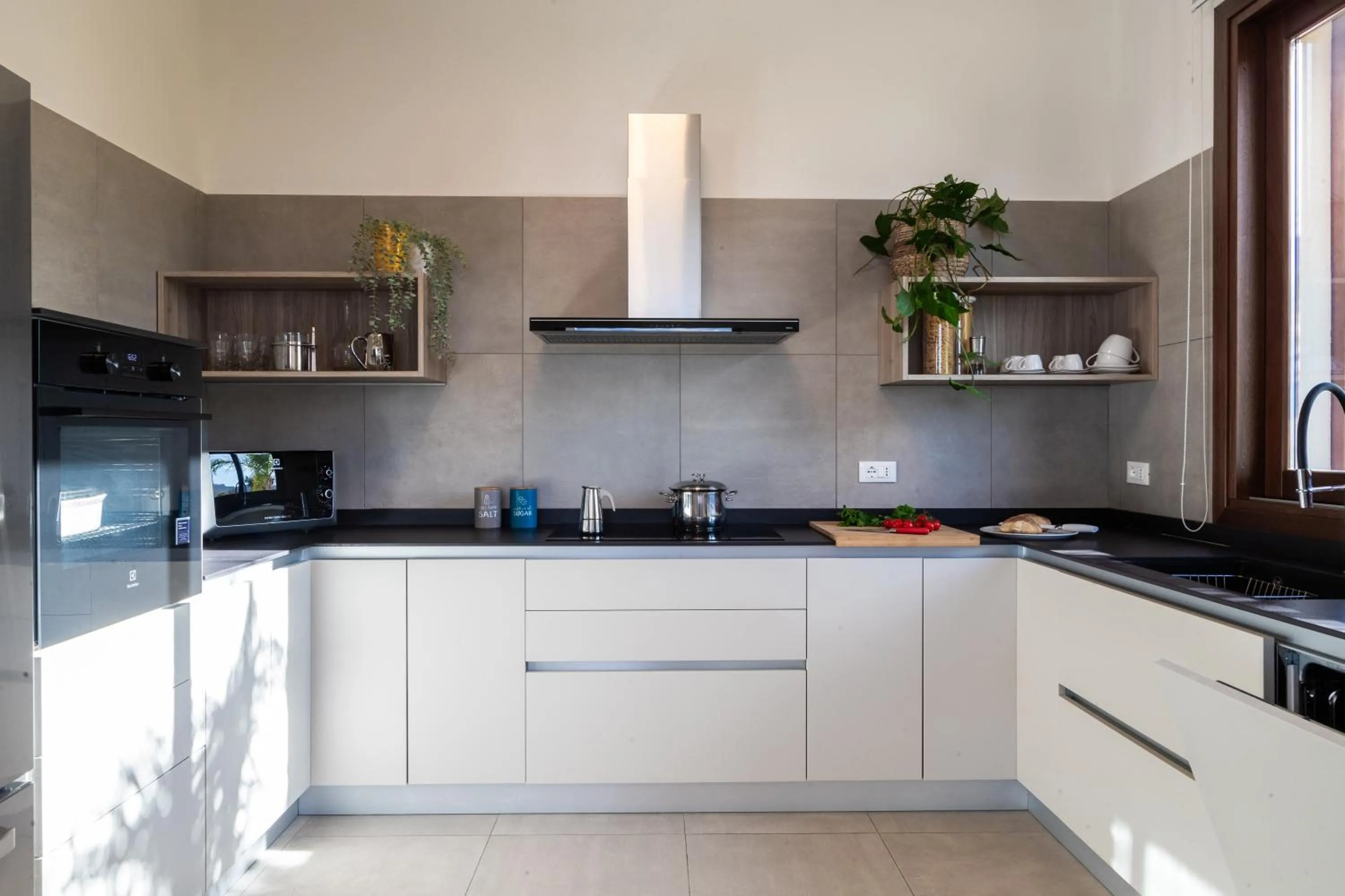 Kitchen or kitchenette in Villa Etesiae