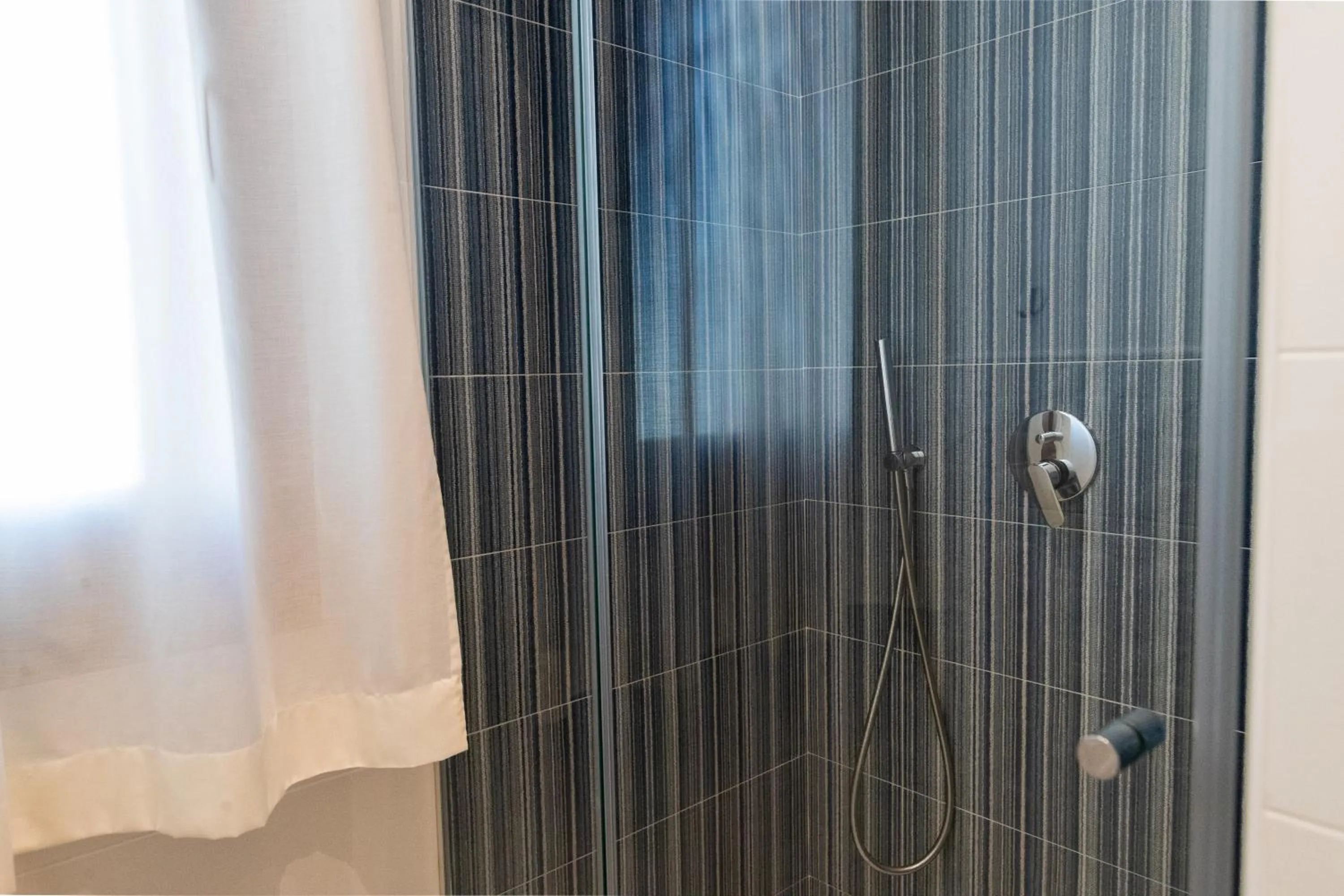 Shower in Villa Etesiae