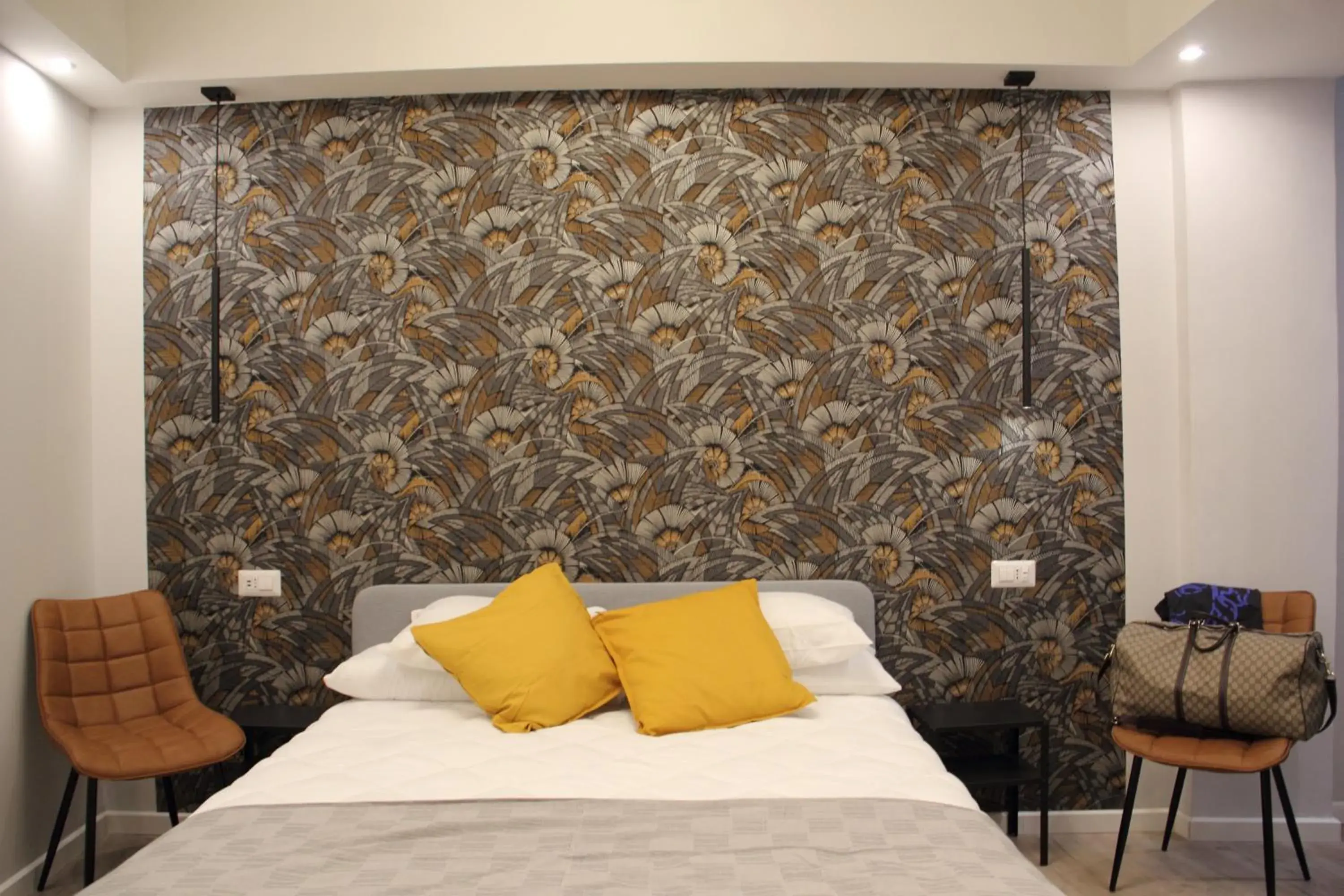 Deluxe Double Room in Vite 99 spanish steps room Deluxe Double Room in Vite 99 spanish steps room