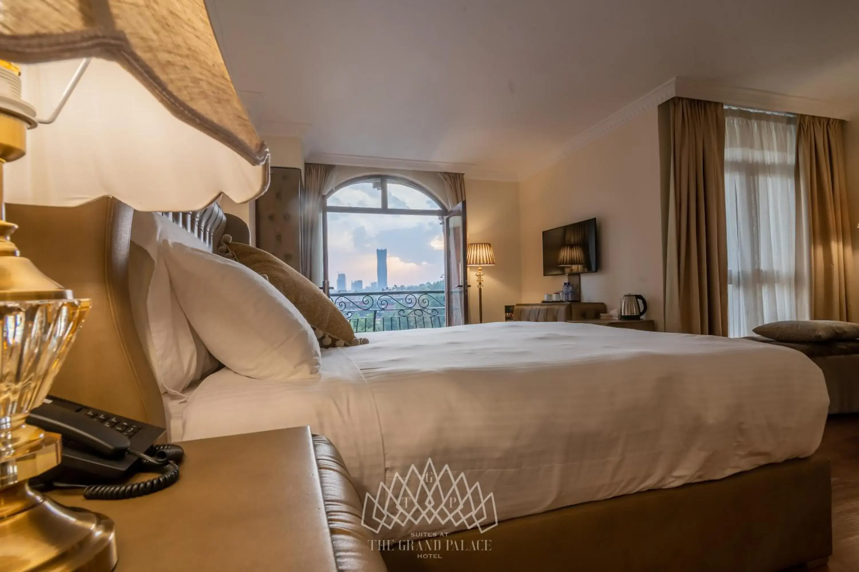 Bedroom, Bed in The Grand Palace Hotel Bedroom, Bed in The Grand Palace Hotel