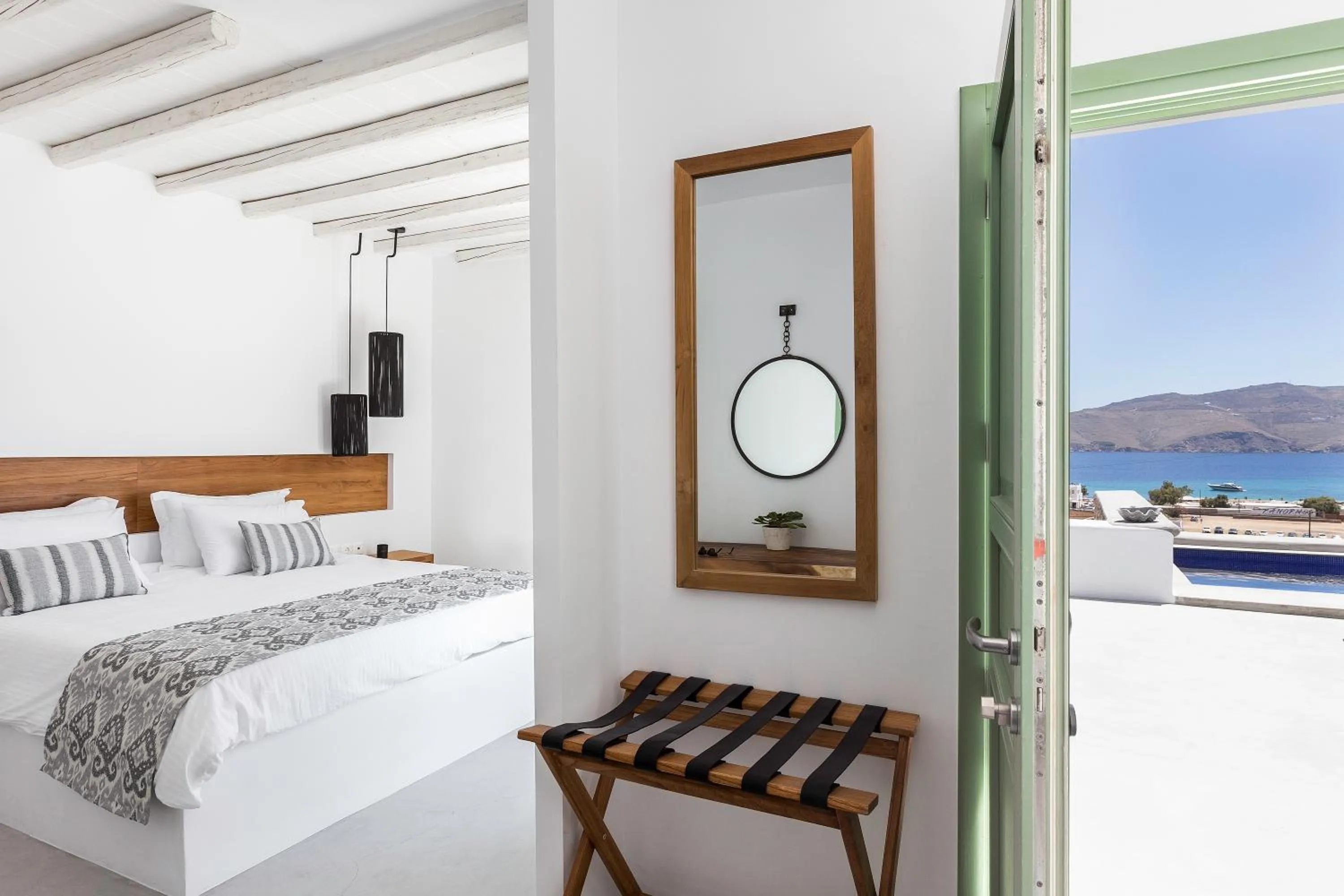 Property building, Bed in Mykonos Panormos Villas