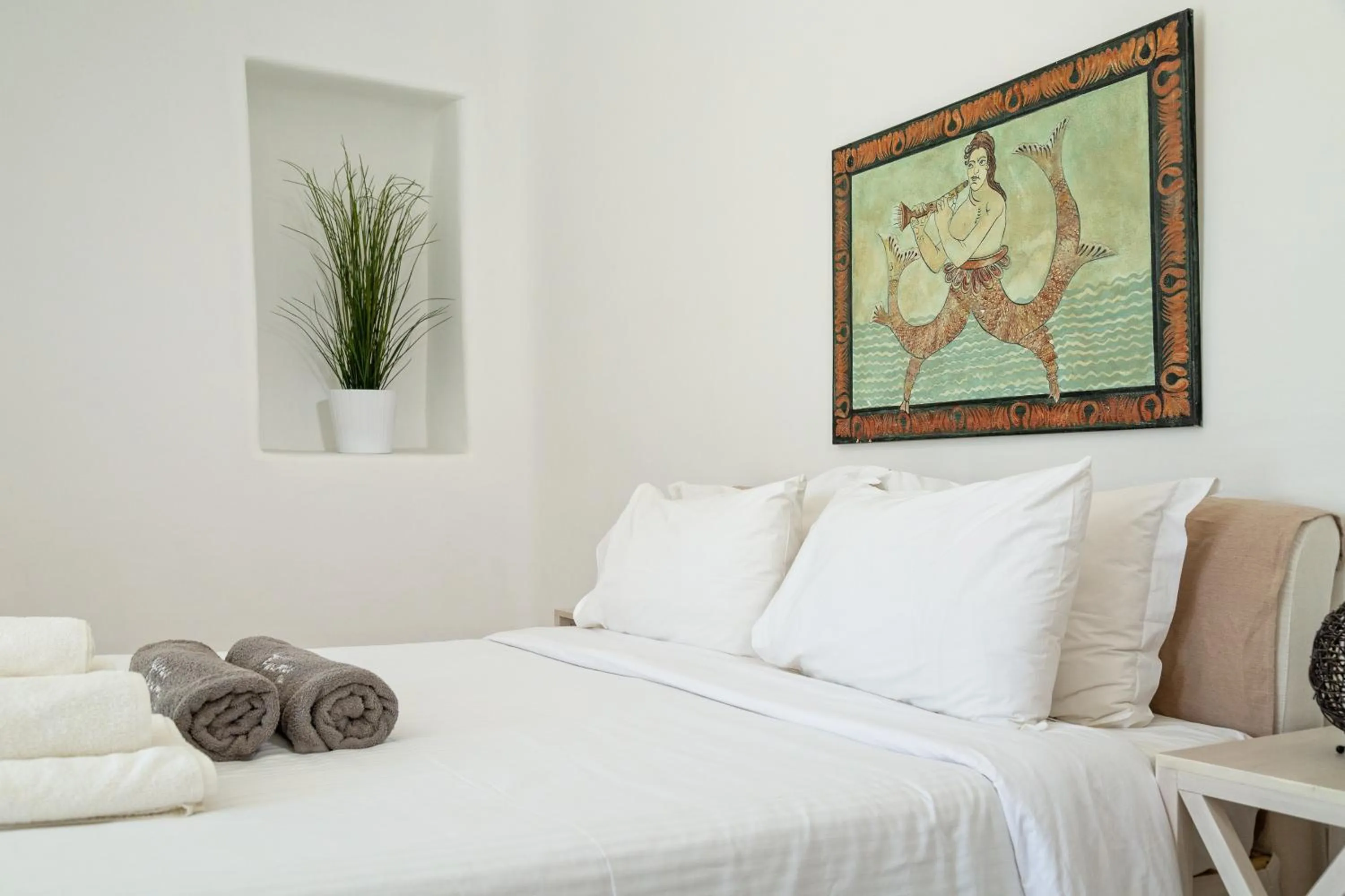 Bed in Mykonos Panormos Villas