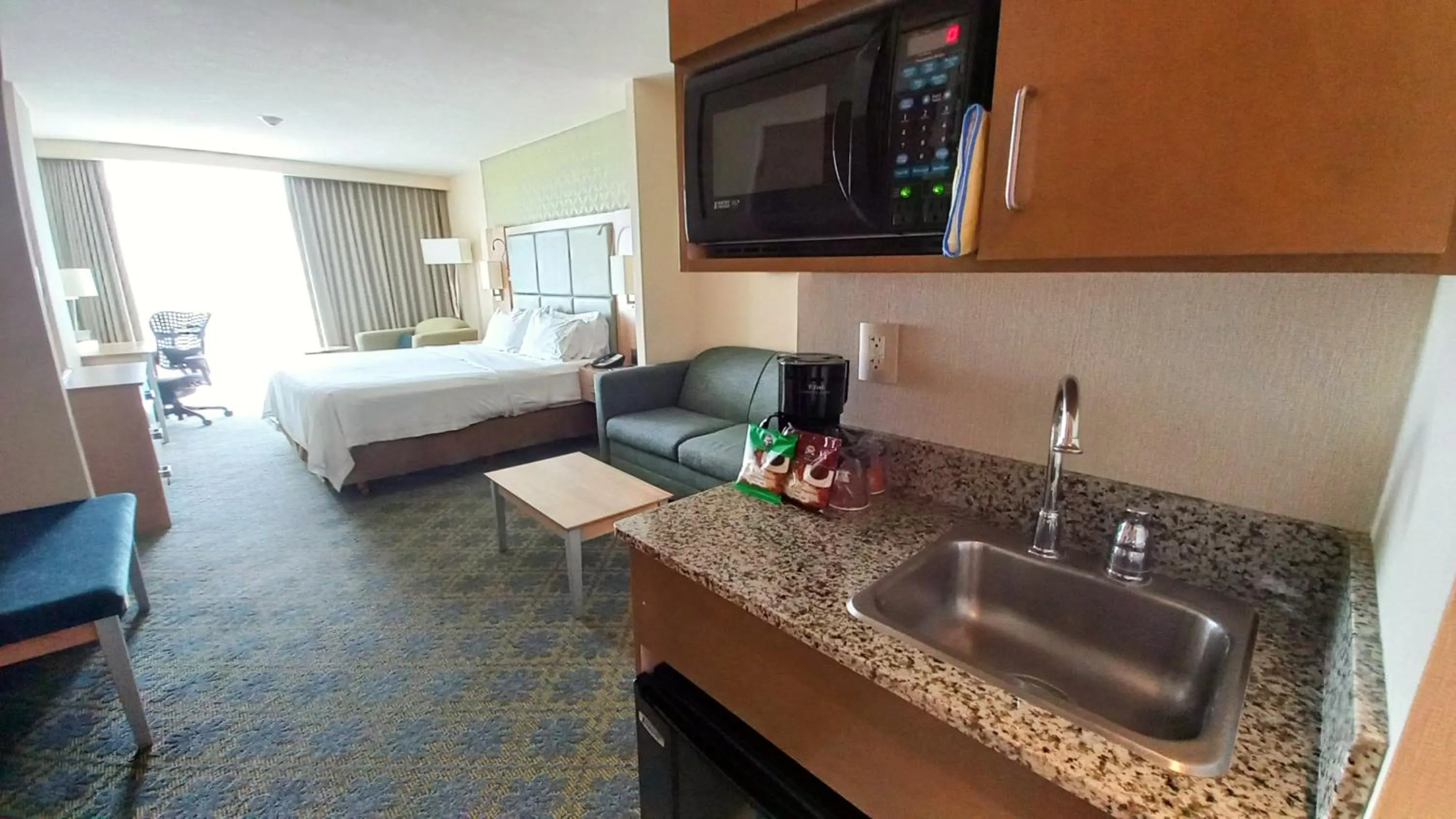 Bedroom, Bed in Holiday Inn Express & Suites Cuernavaca by IHG