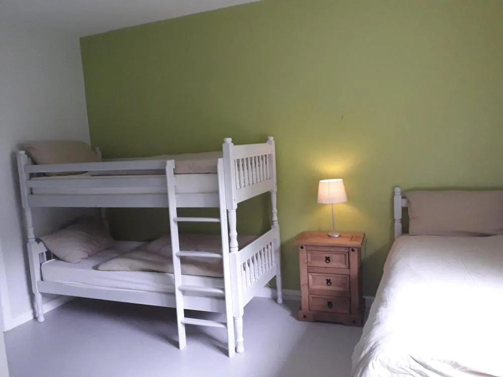 bunk bed, Bed in The Benwiskin Centre