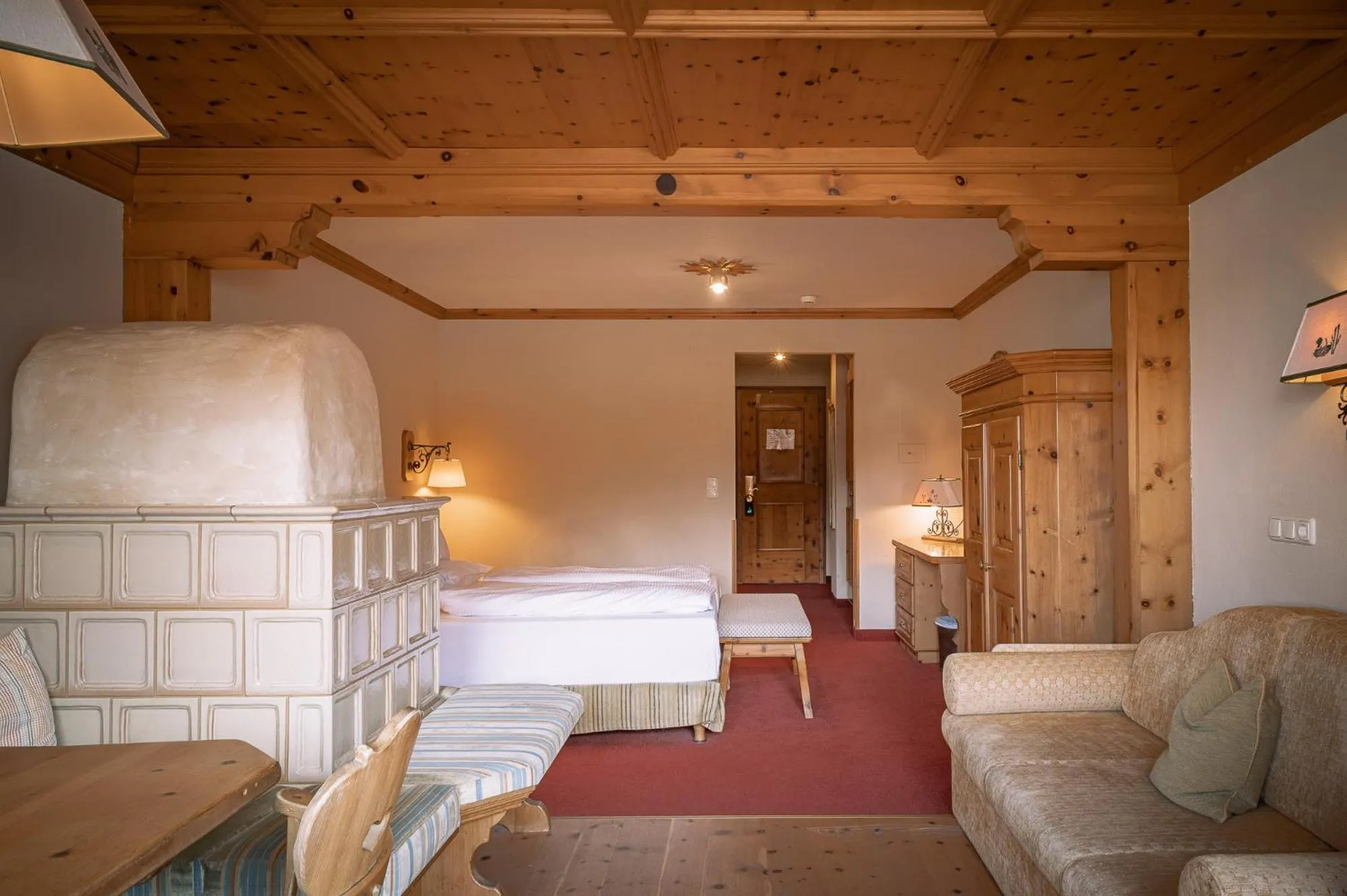 Photo of the whole room, Bed in Hotel Tirolerhof - Familotel Zugspitze