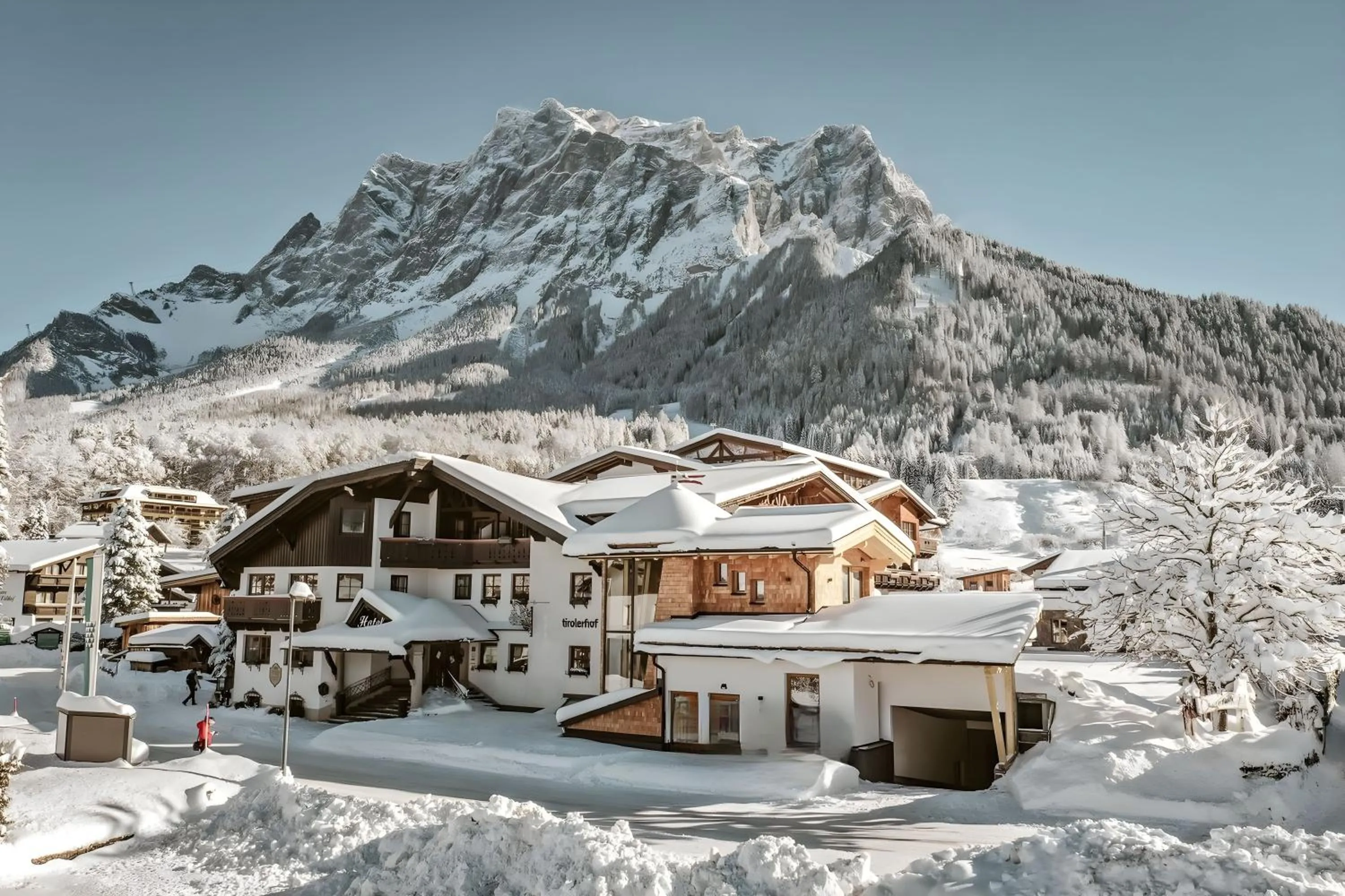 Property building in Hotel Tirolerhof - Familotel Zugspitze